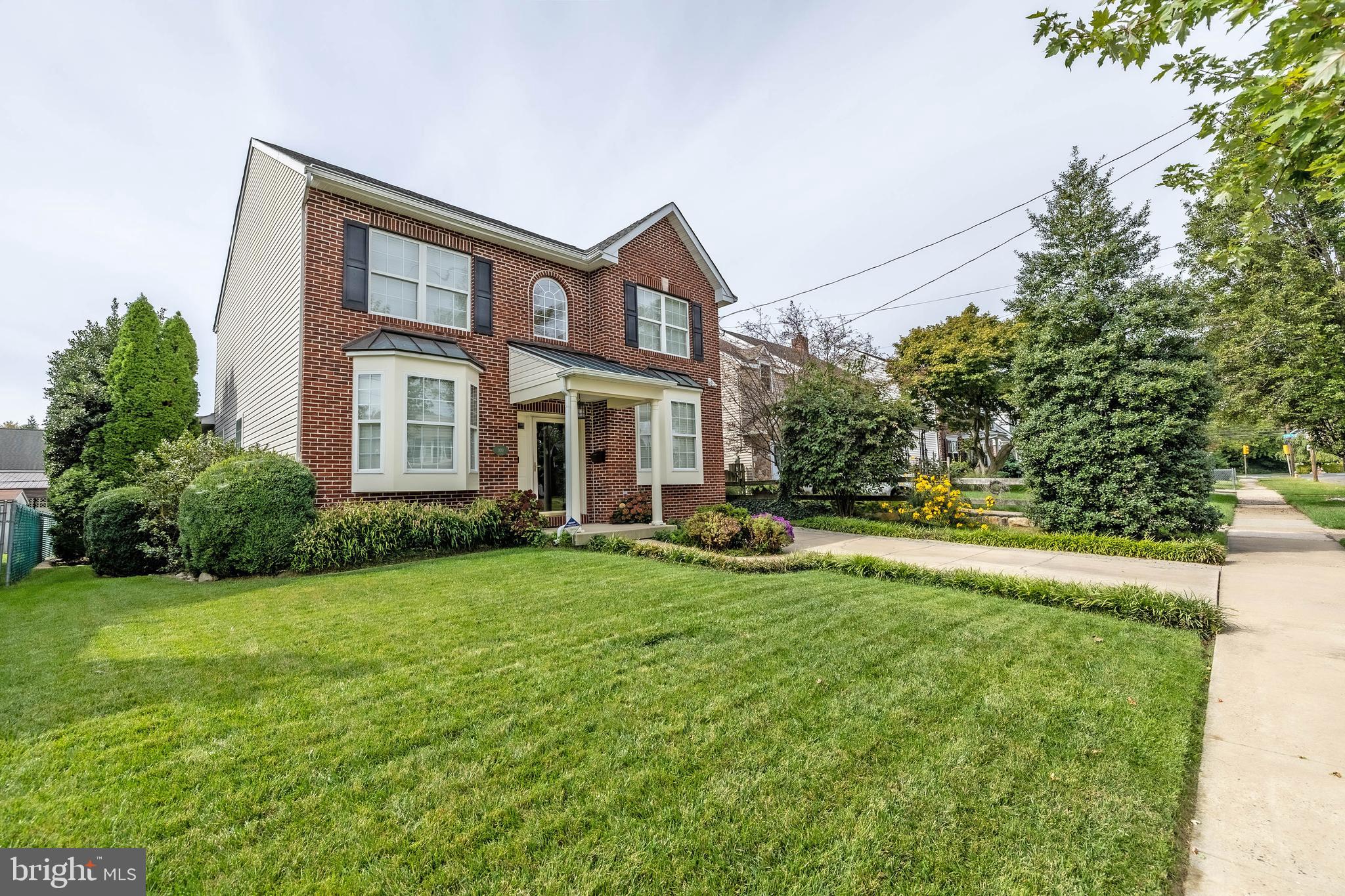 FOX CHASE - Residential