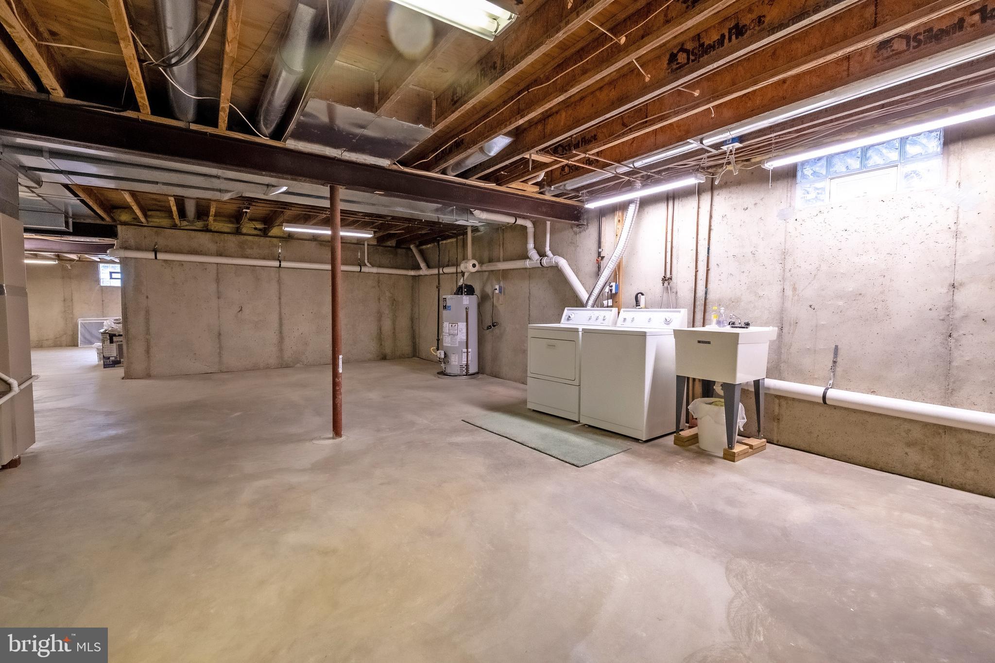 FOX CHASE - Residential