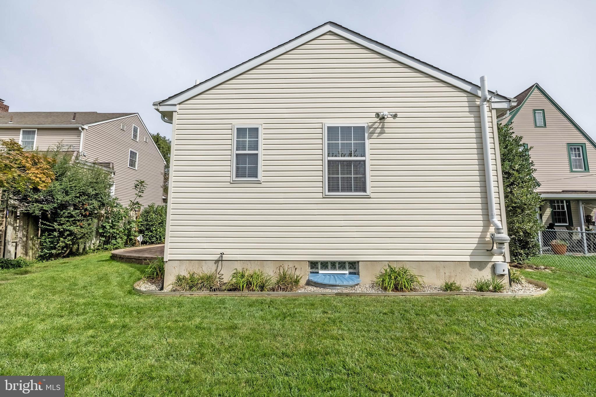 FOX CHASE - Residential