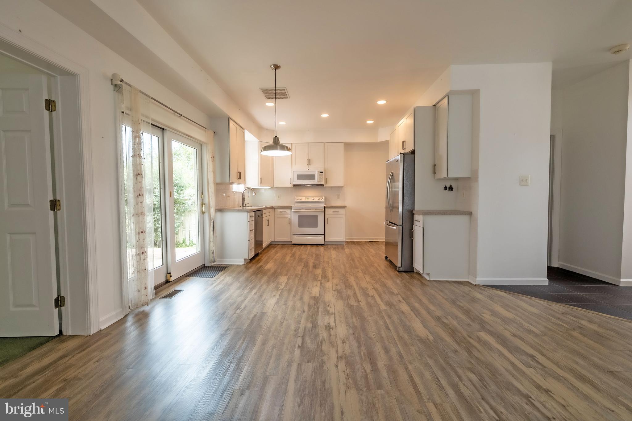 FOX CHASE - Residential