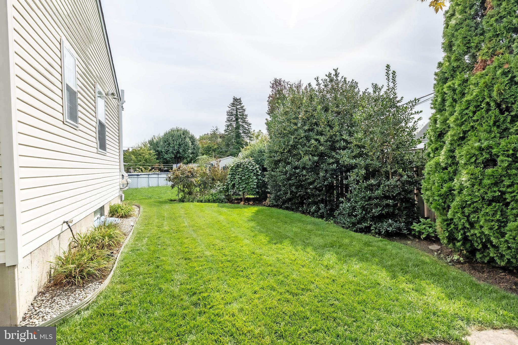 FOX CHASE - Residential