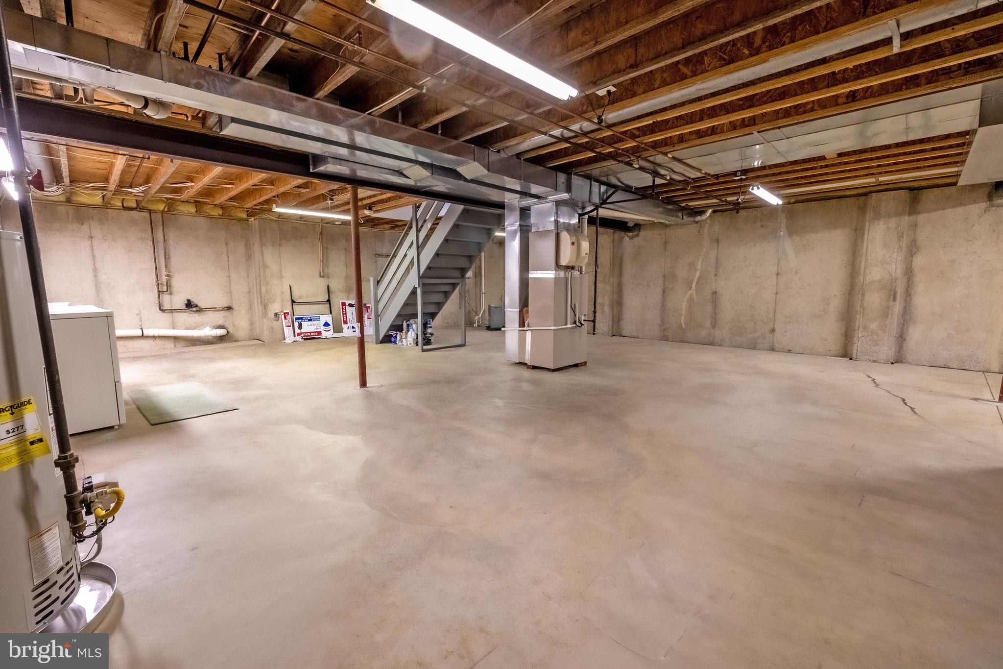 FOX CHASE - Residential