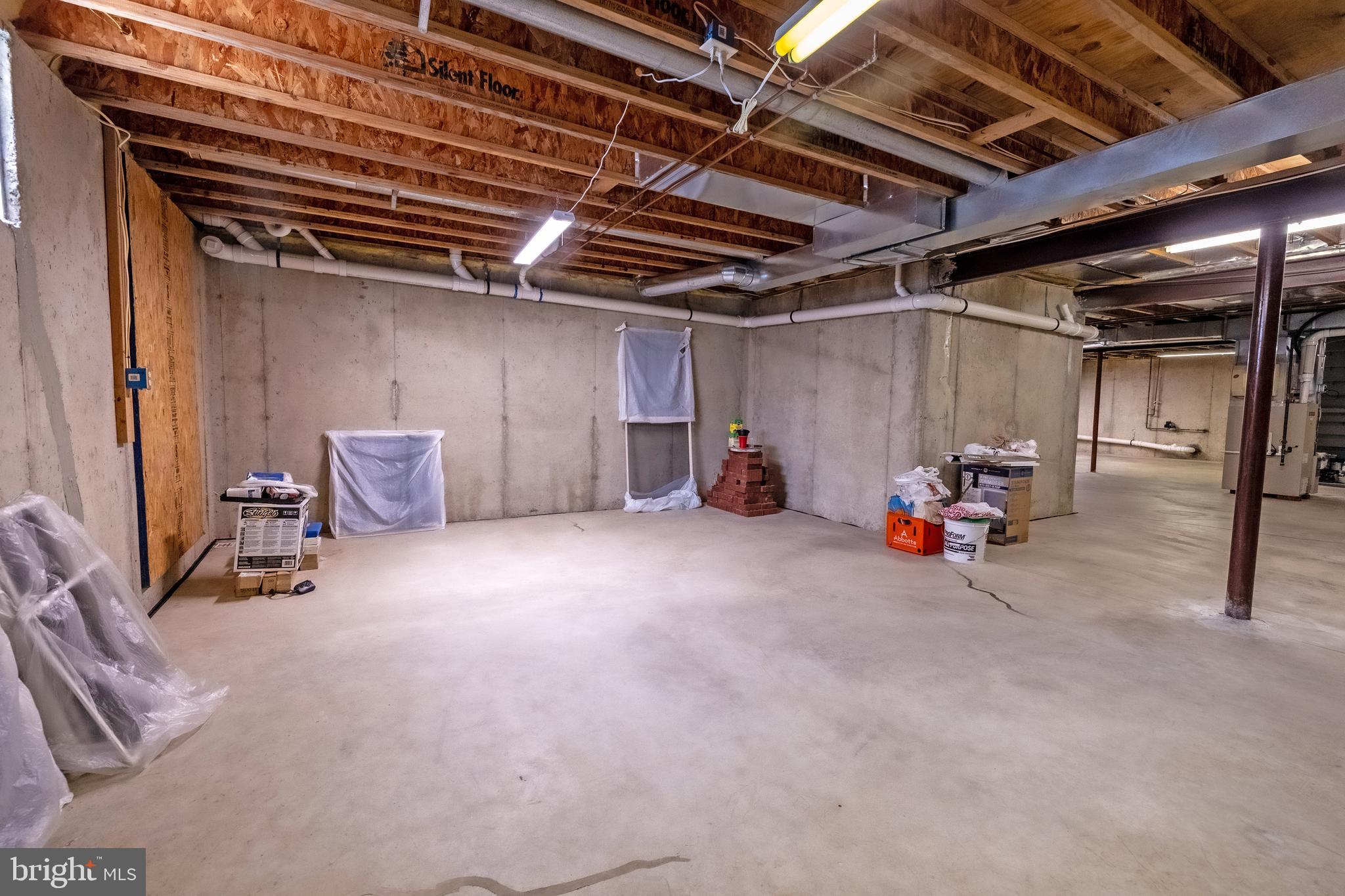 FOX CHASE - Residential