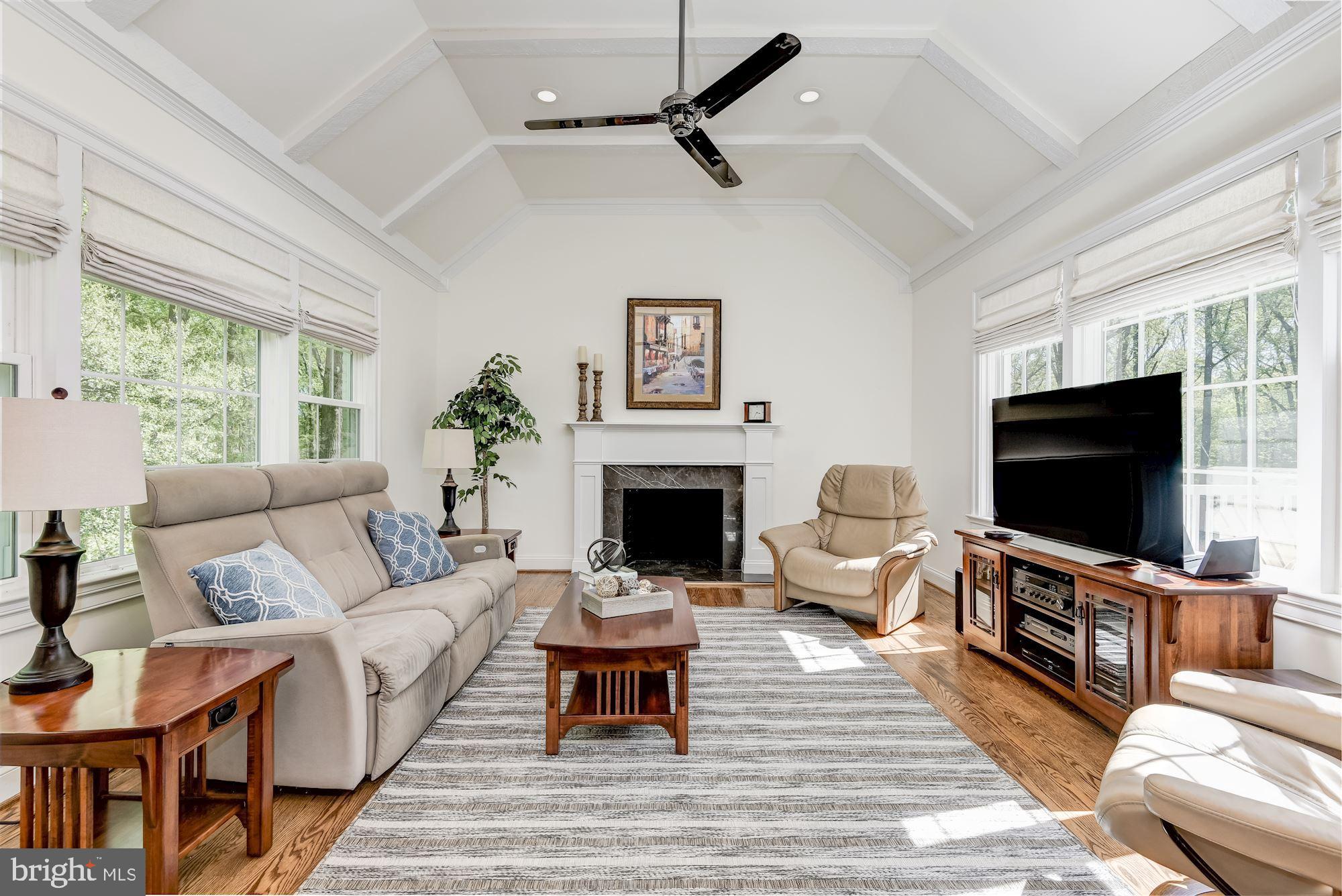 POTOMAC FALLS - Residential