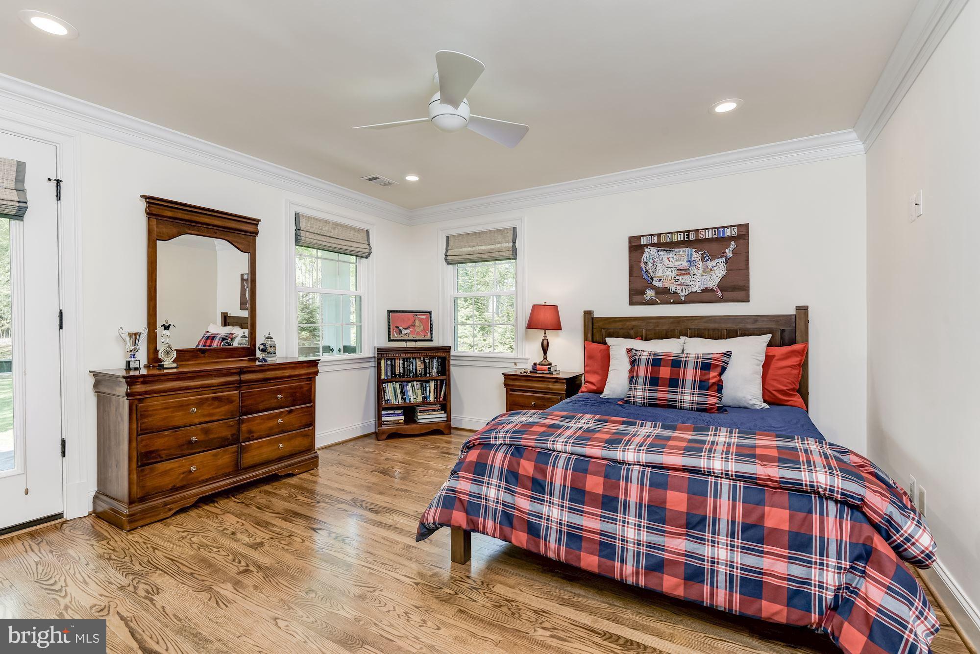 POTOMAC FALLS - Residential