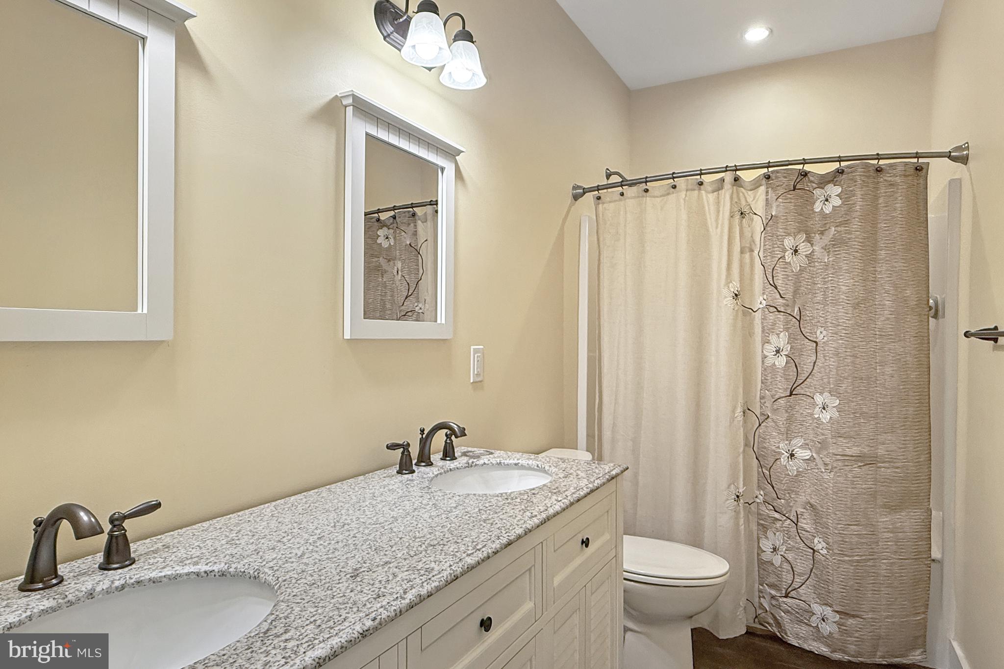 PEMBERTON - Residential