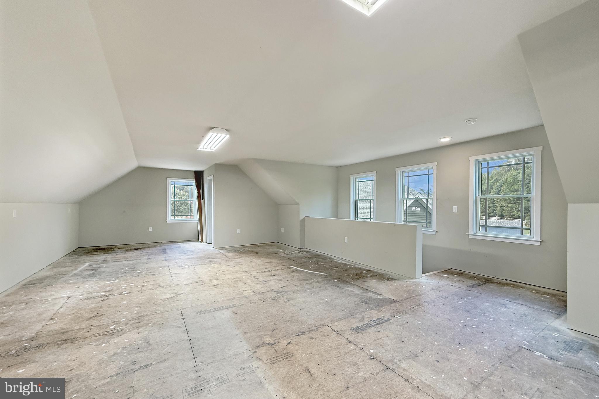 PEMBERTON - Residential