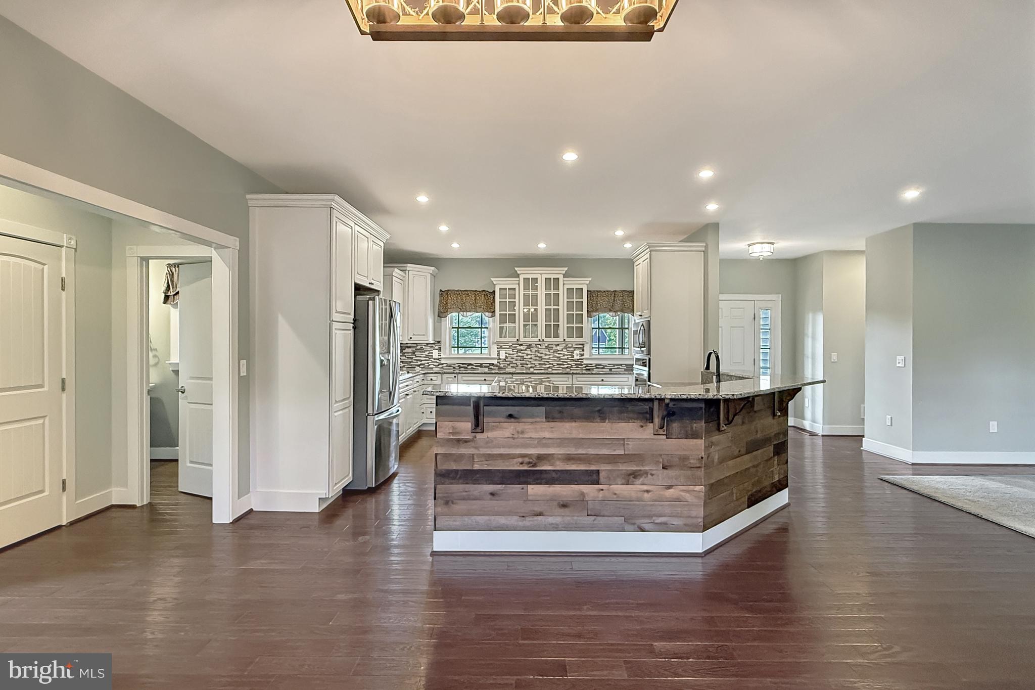 PEMBERTON - Residential