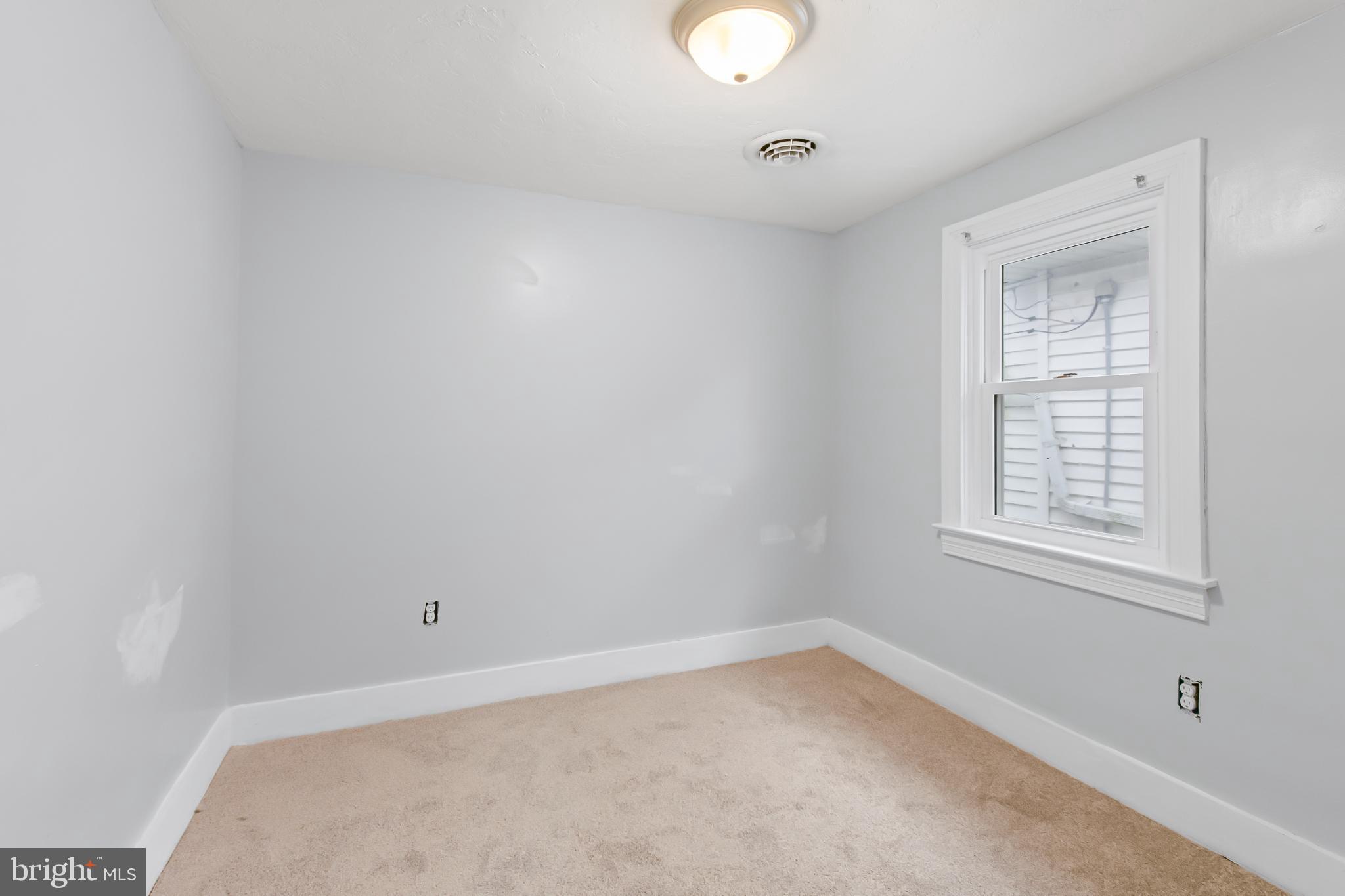 VETERANS MEMORIAL PARK - Residential