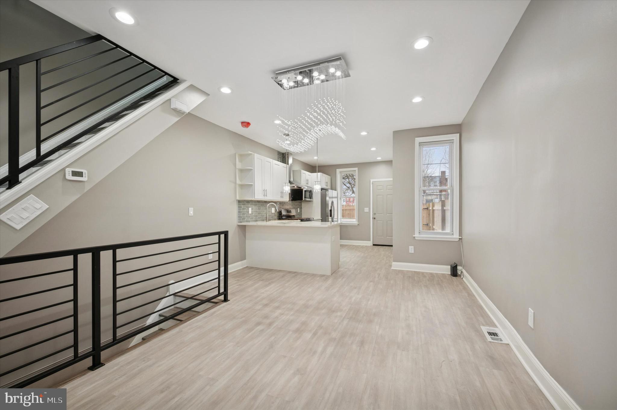 STRAWBERRY MANSION - Residential