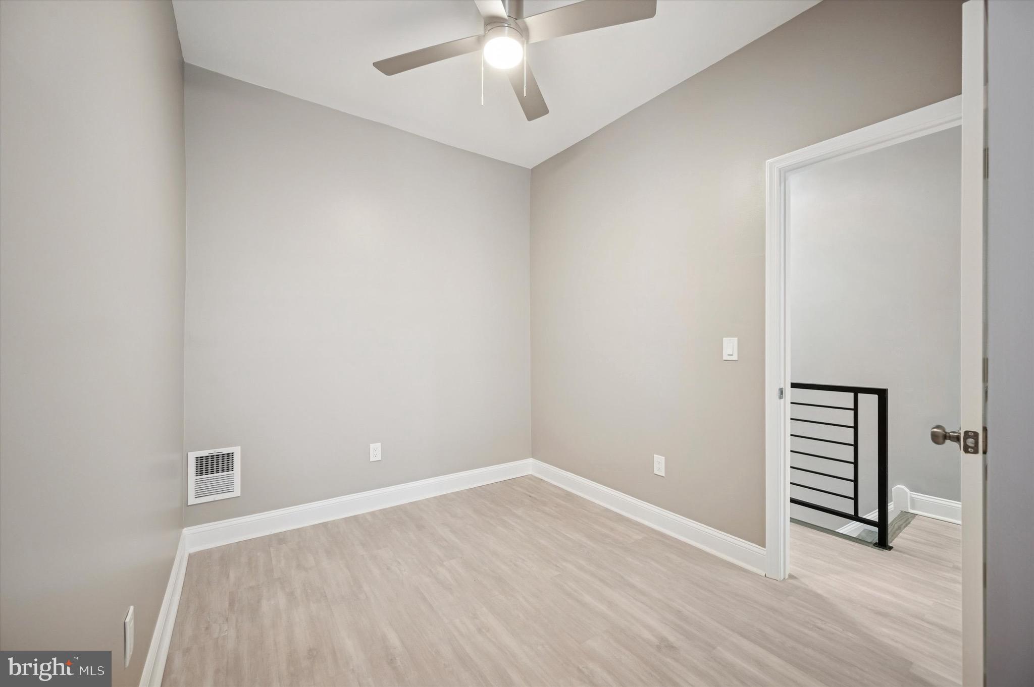 STRAWBERRY MANSION - Residential