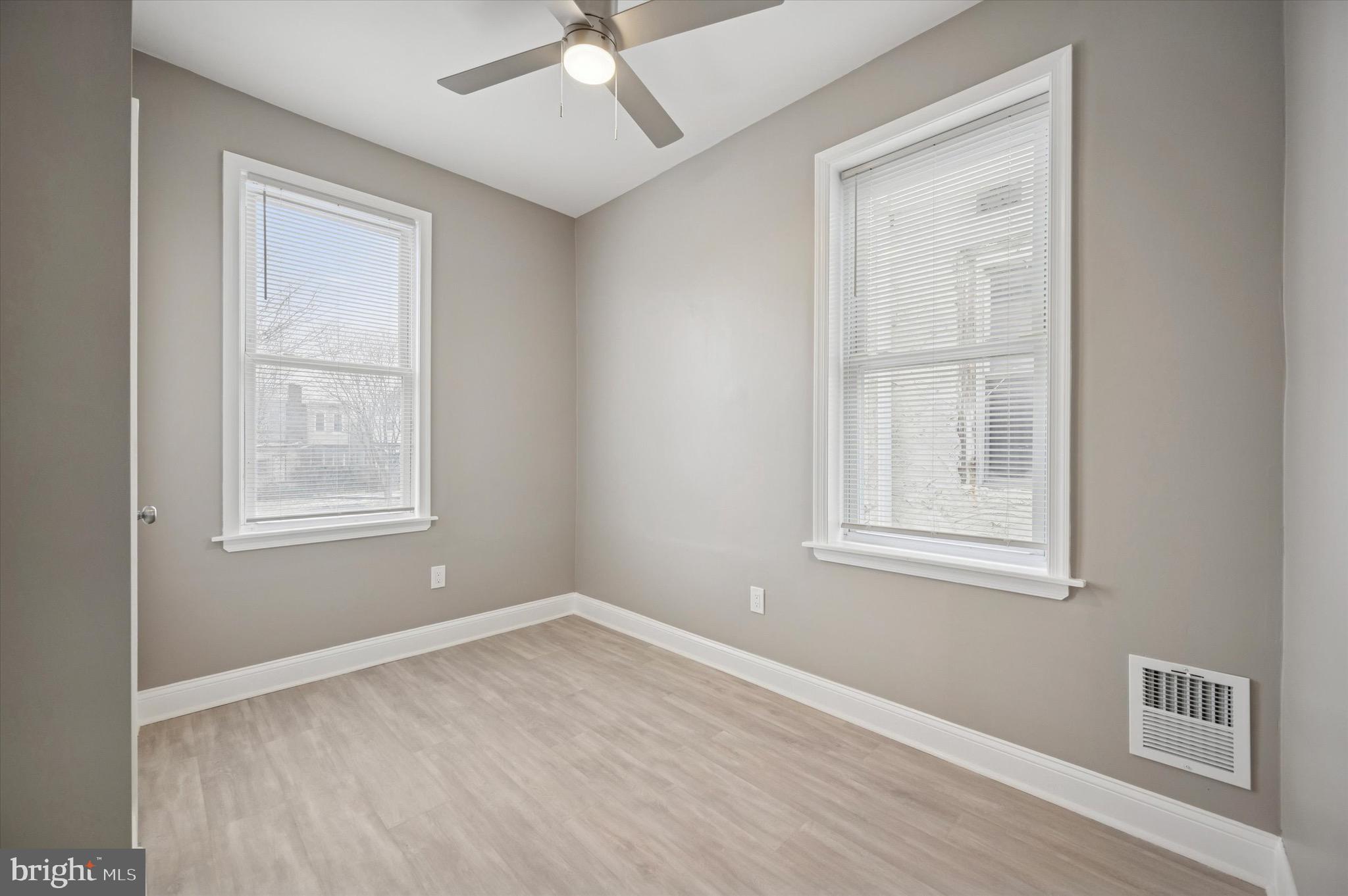 STRAWBERRY MANSION - Residential