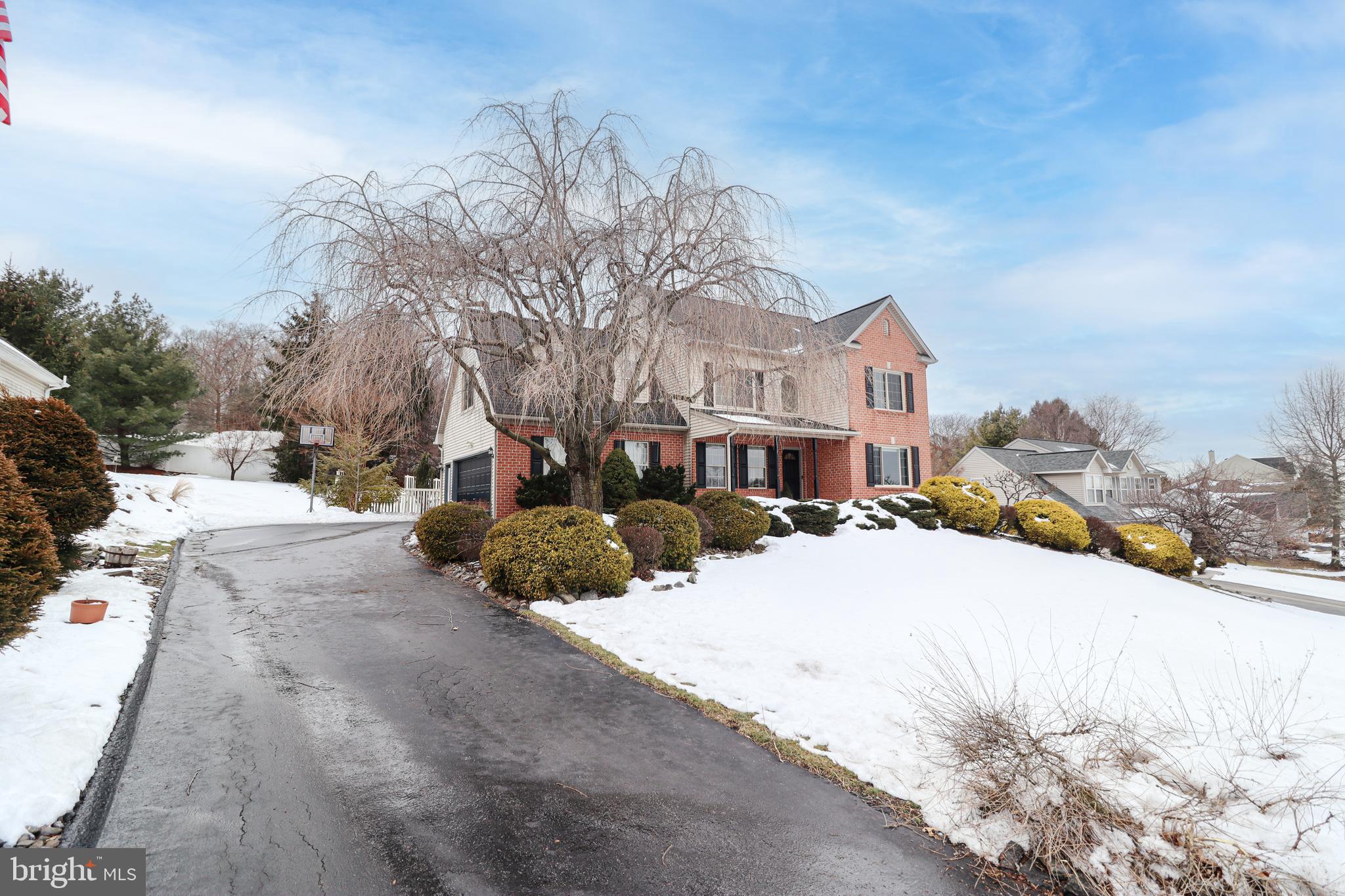 KENDALE HEIGHTS - Residential