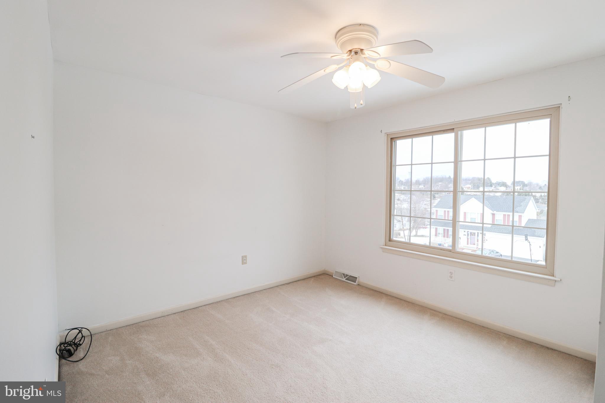 KENDALE HEIGHTS - Residential