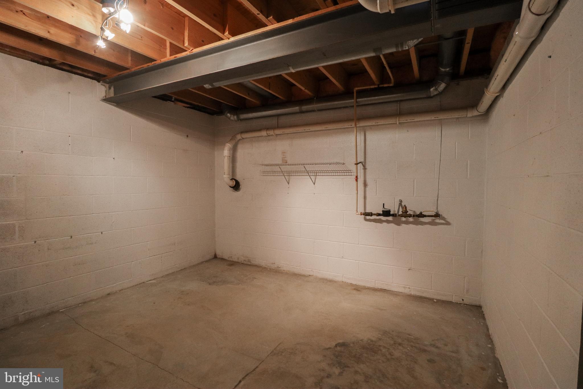 KENDALE HEIGHTS - Residential