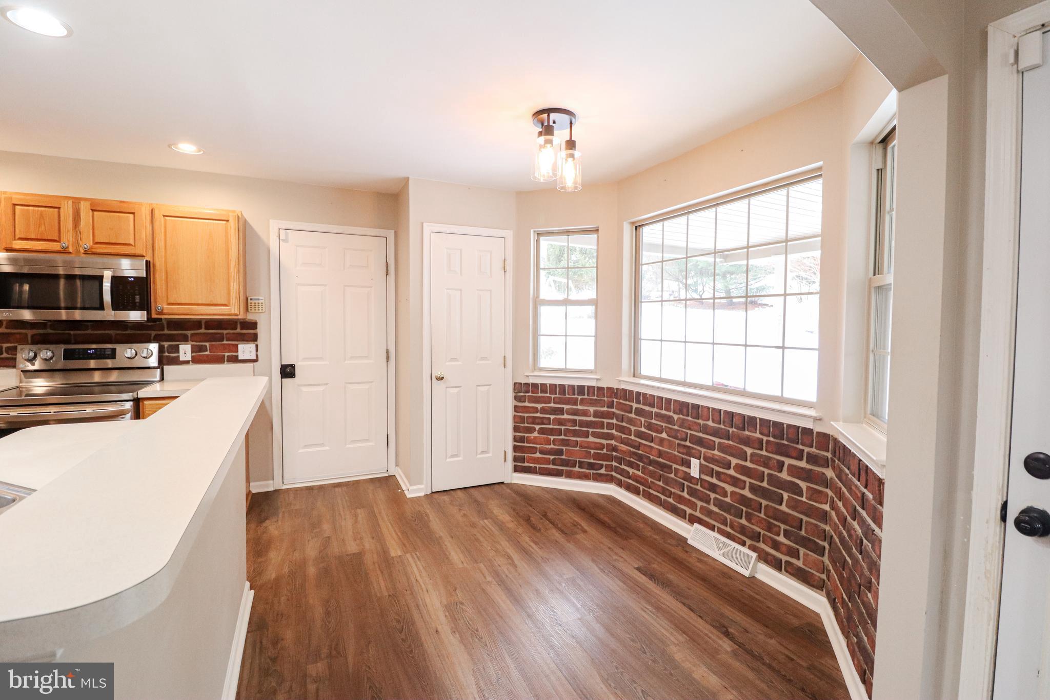 KENDALE HEIGHTS - Residential