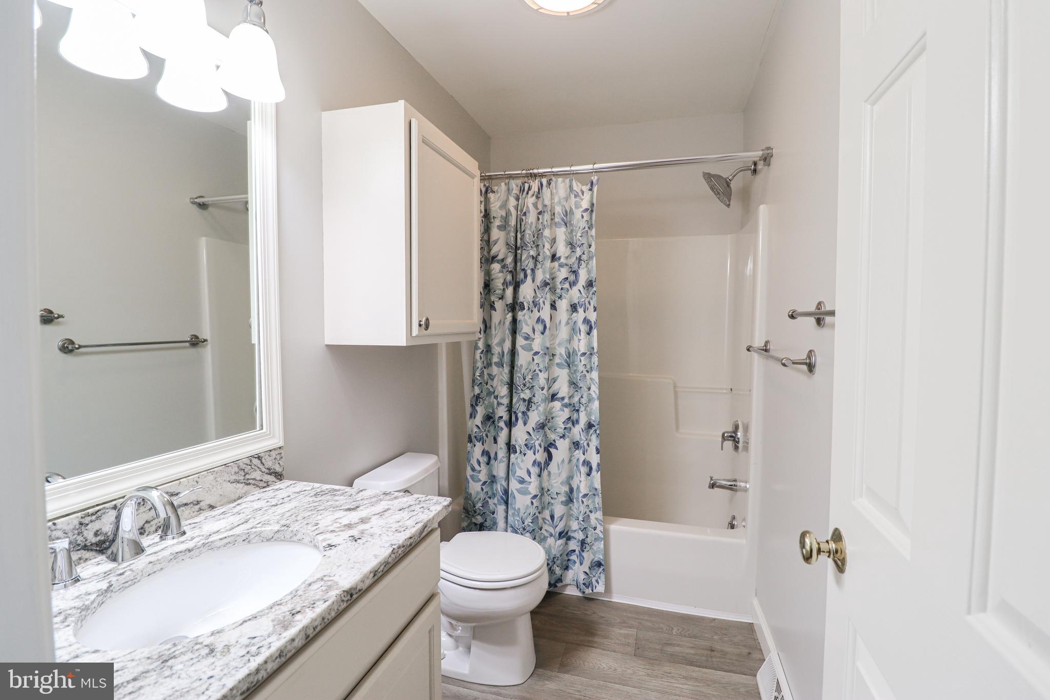 KENDALE HEIGHTS - Residential