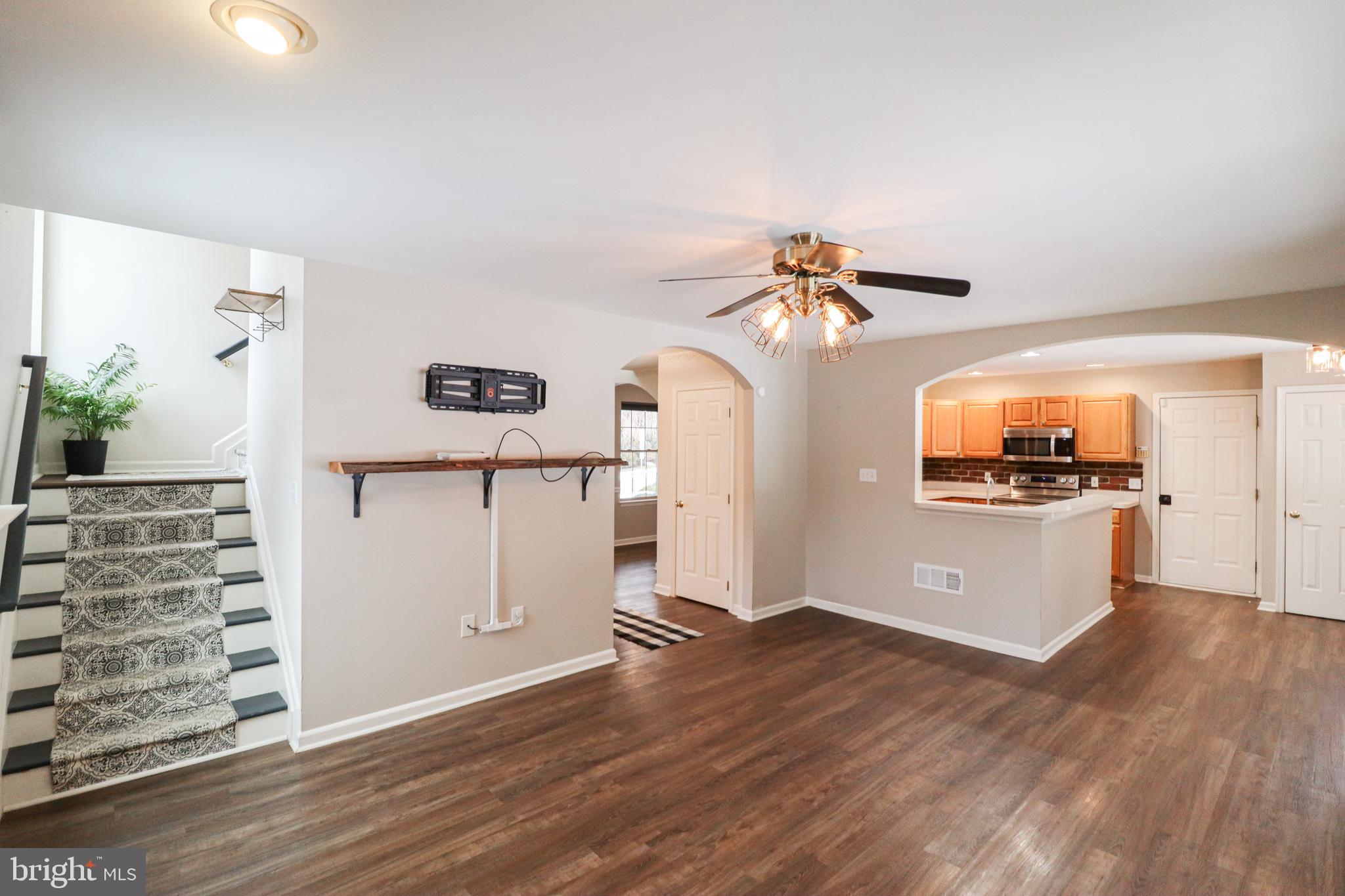 KENDALE HEIGHTS - Residential