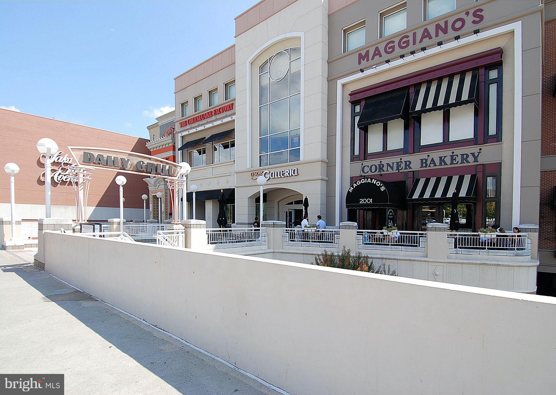 SALONA VILLAGE - Residential