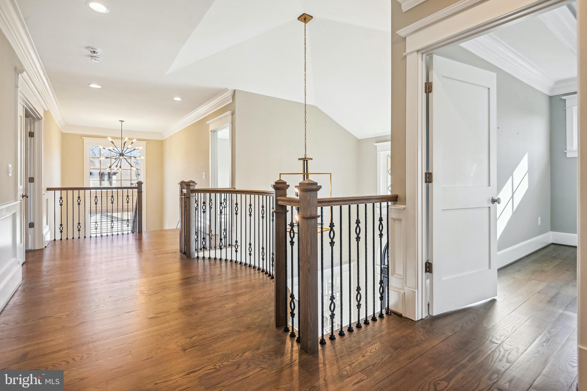 SALONA VILLAGE - Residential