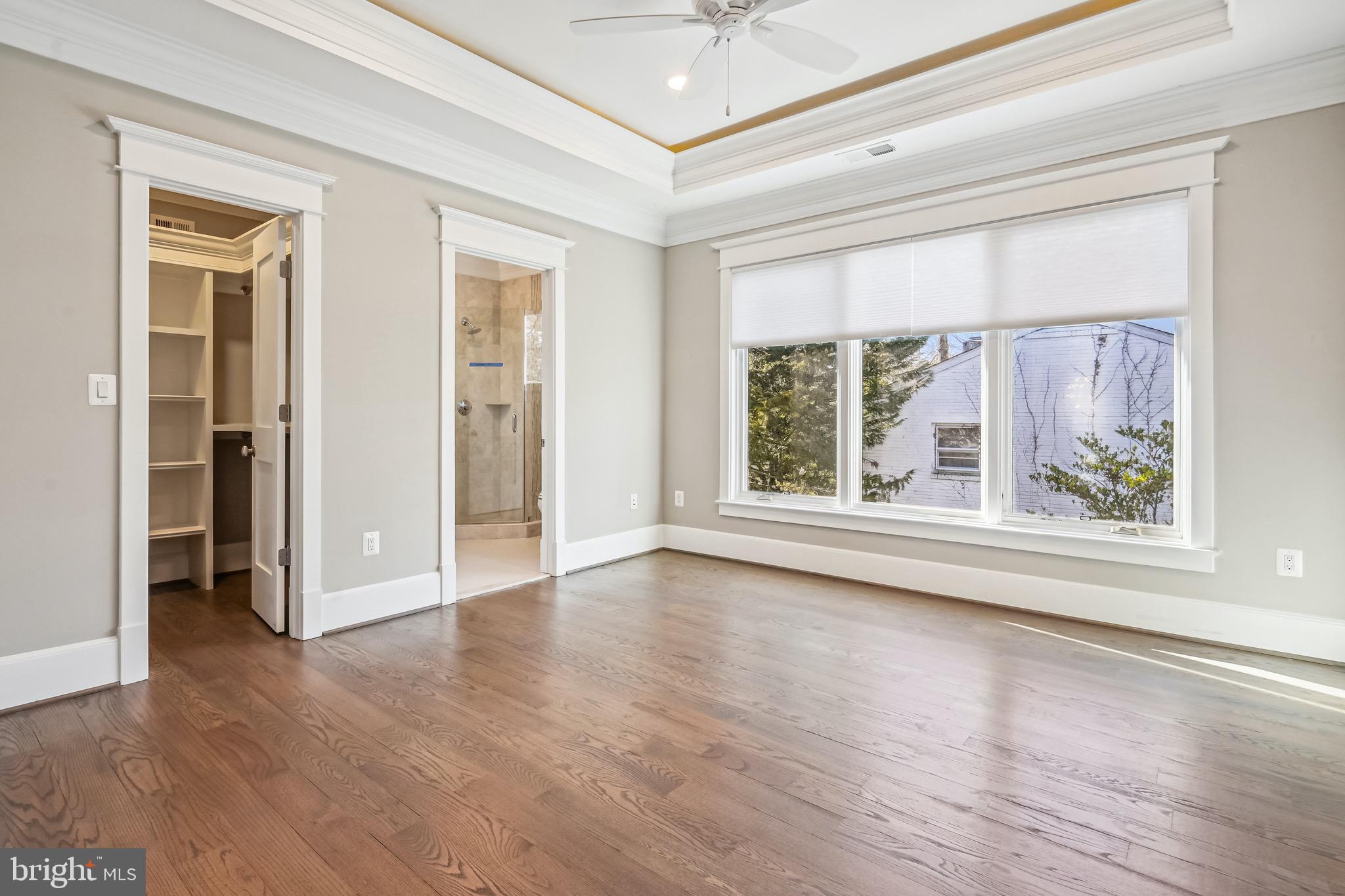 SALONA VILLAGE - Residential