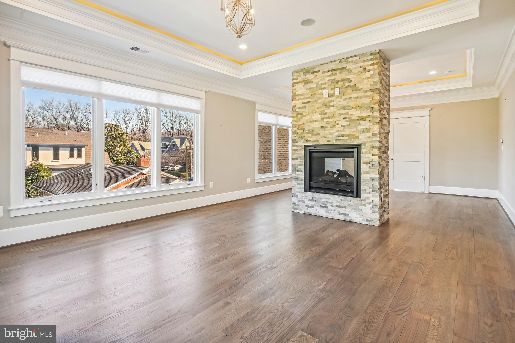 SALONA VILLAGE - Residential