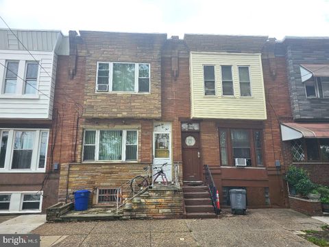 Townhouse For Sale - 2205 S 24th Street<br/> PHILADELPHIA, PA 19145