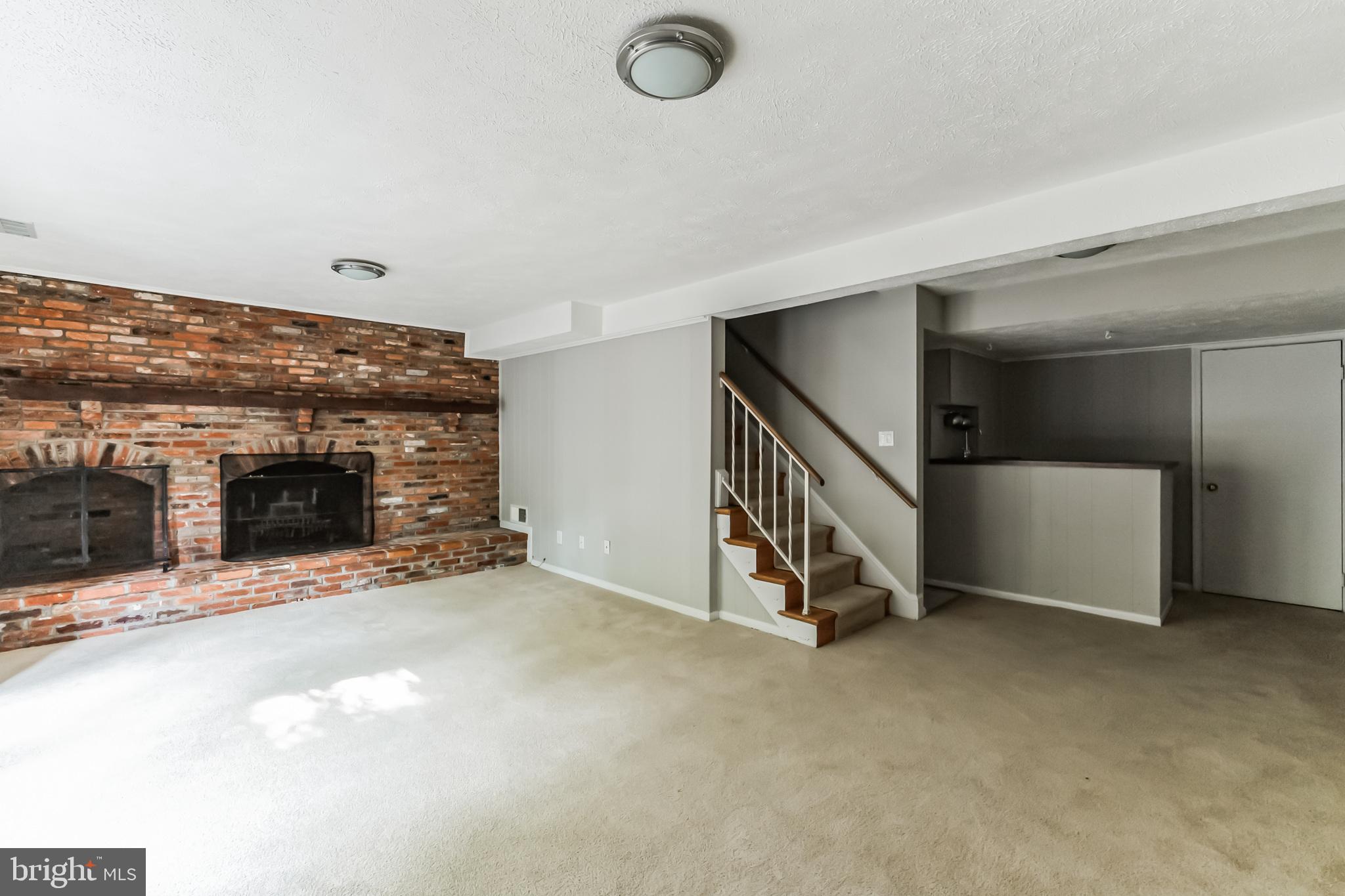 STONEHURST - Residential Lease