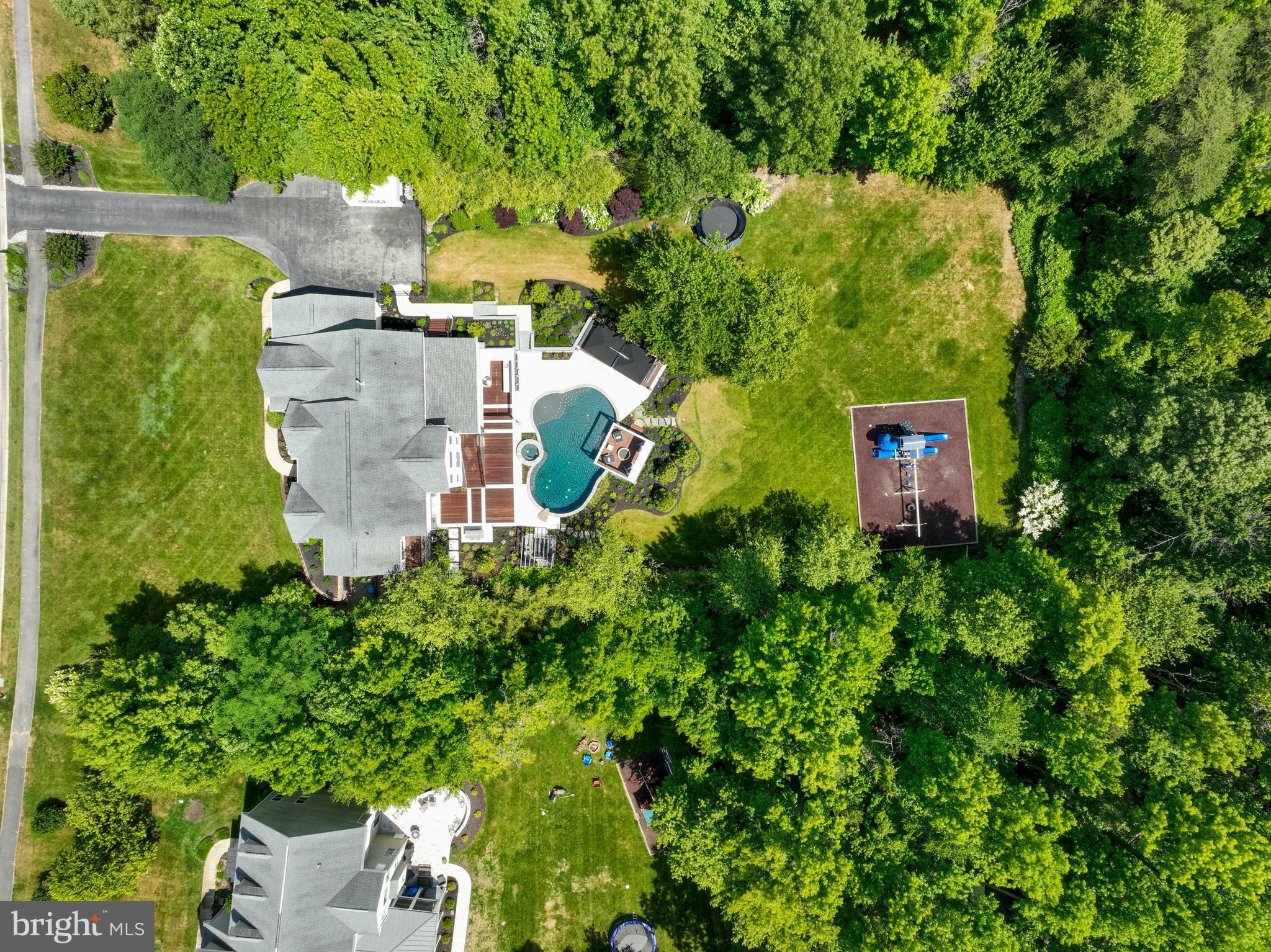 CROSS CREEK COMPASS POINTE - Residential