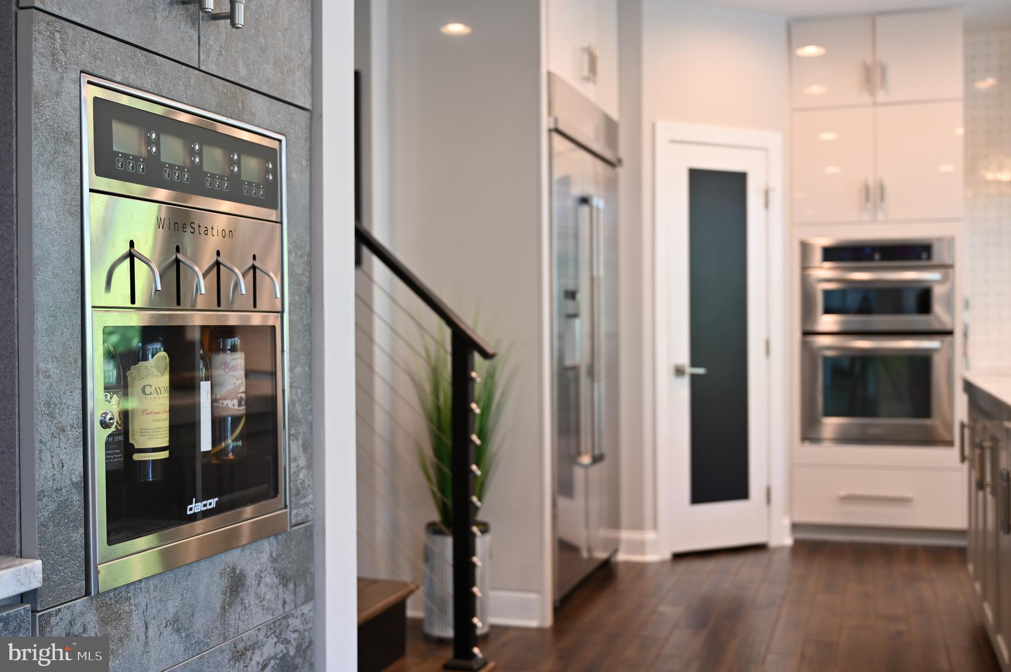 CROSS CREEK COMPASS POINTE - Residential