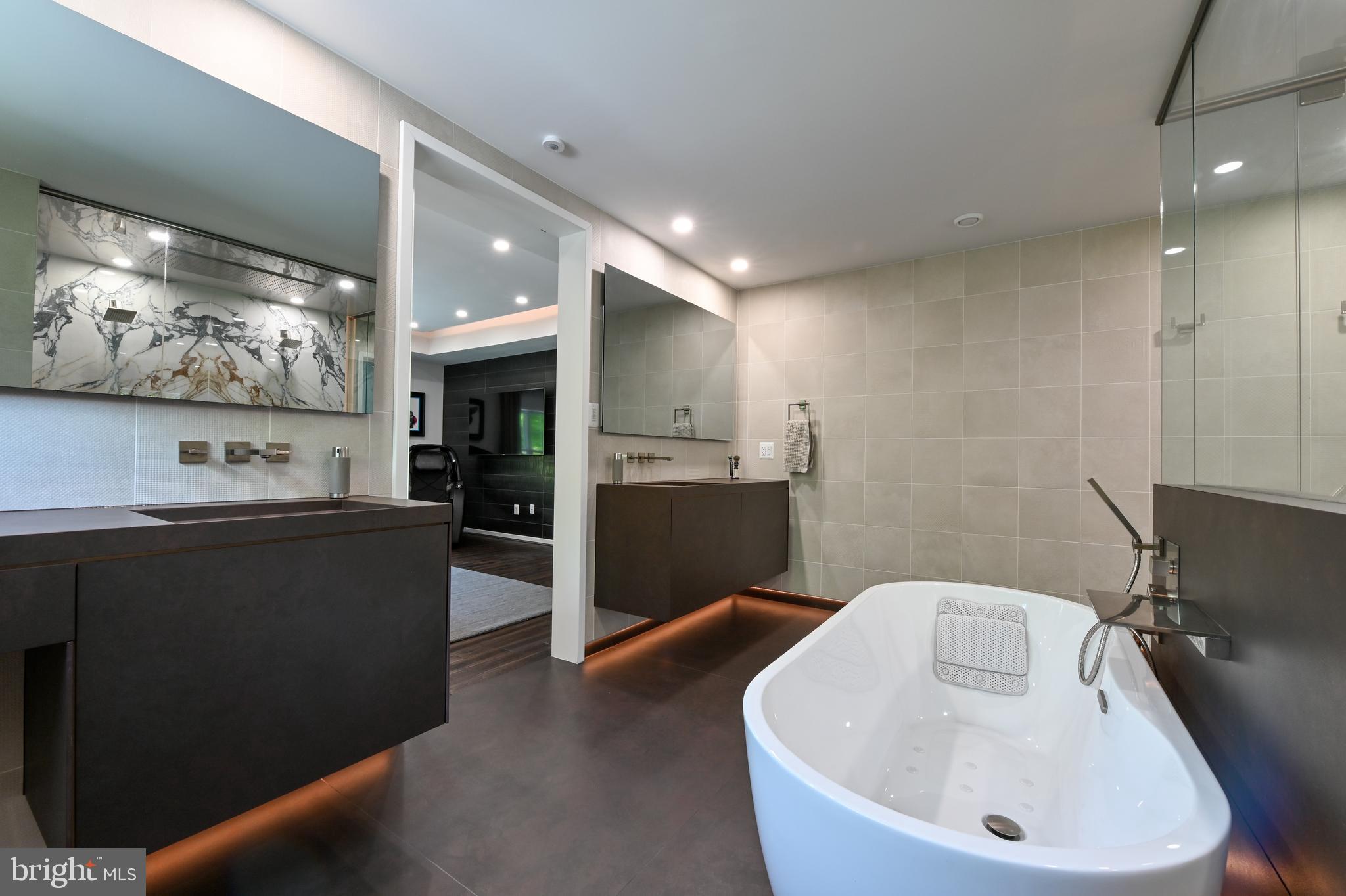 CROSS CREEK COMPASS POINTE - Residential