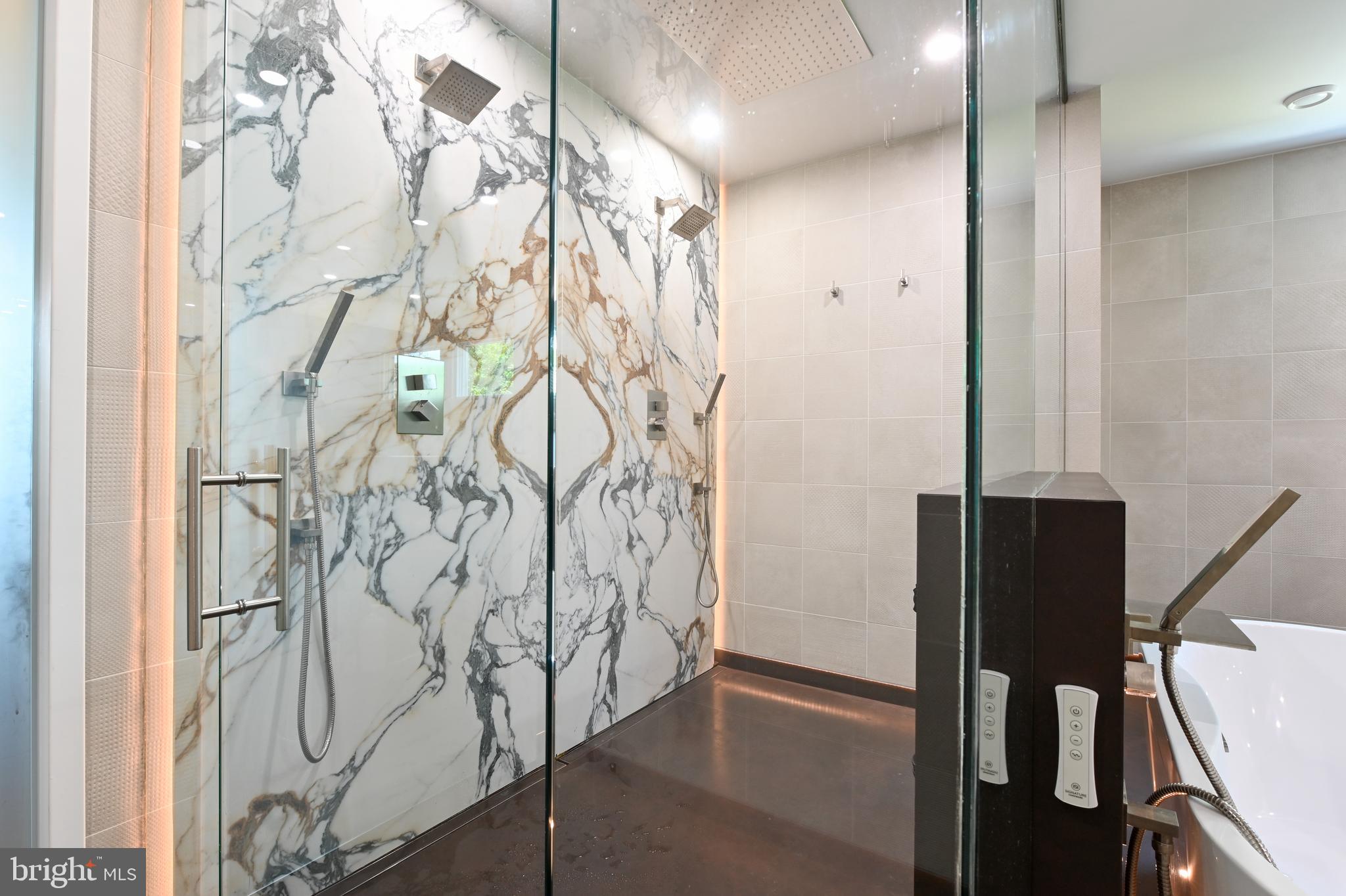 CROSS CREEK COMPASS POINTE - Residential