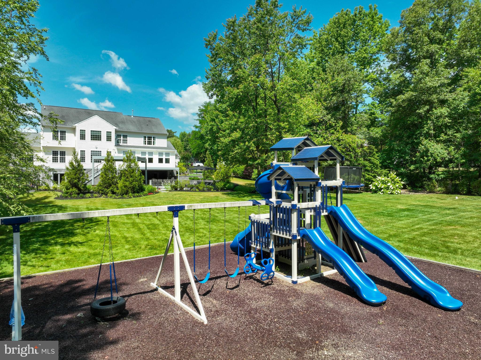 CROSS CREEK COMPASS POINTE - Residential