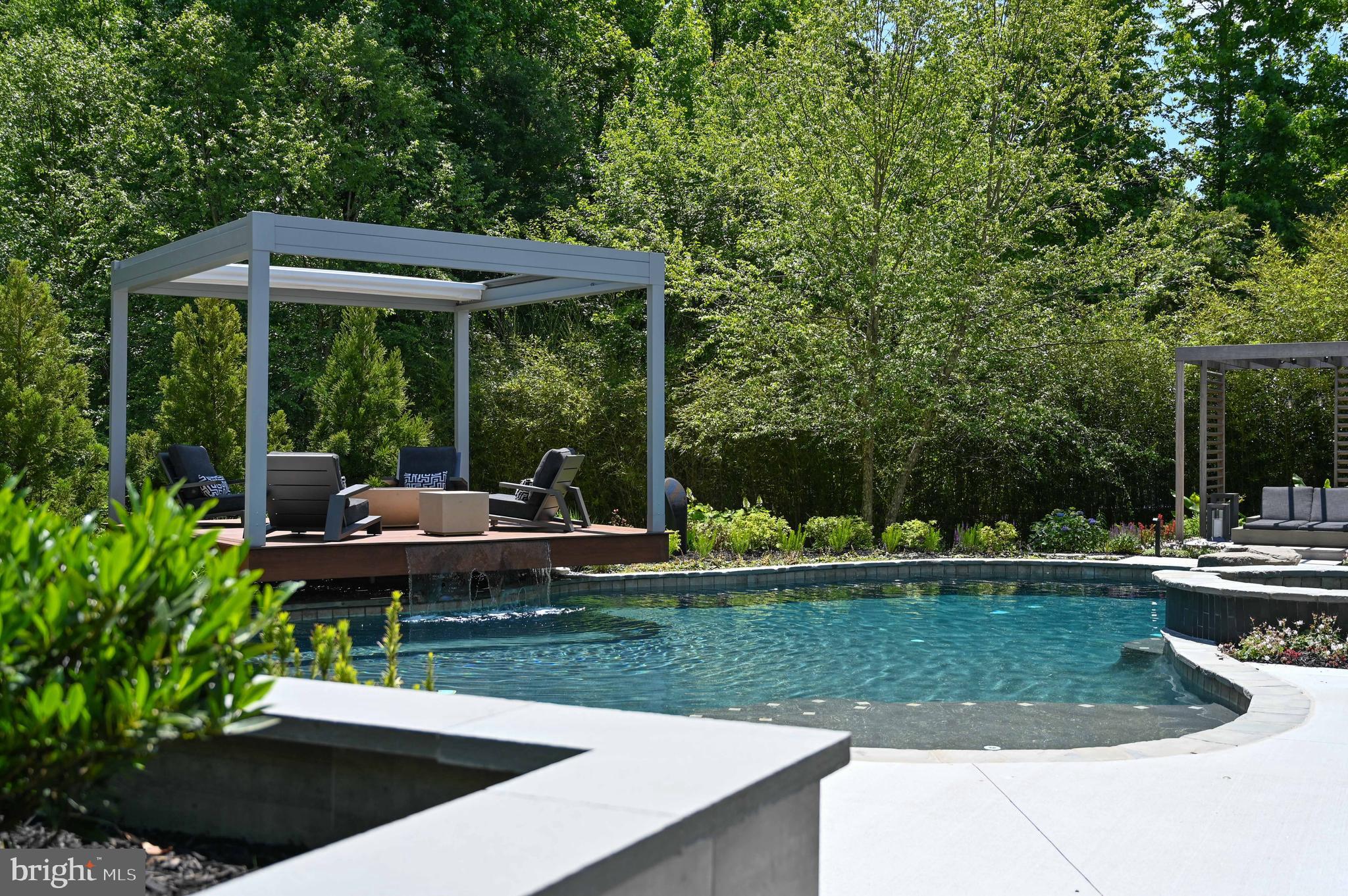 CROSS CREEK COMPASS POINTE - Residential