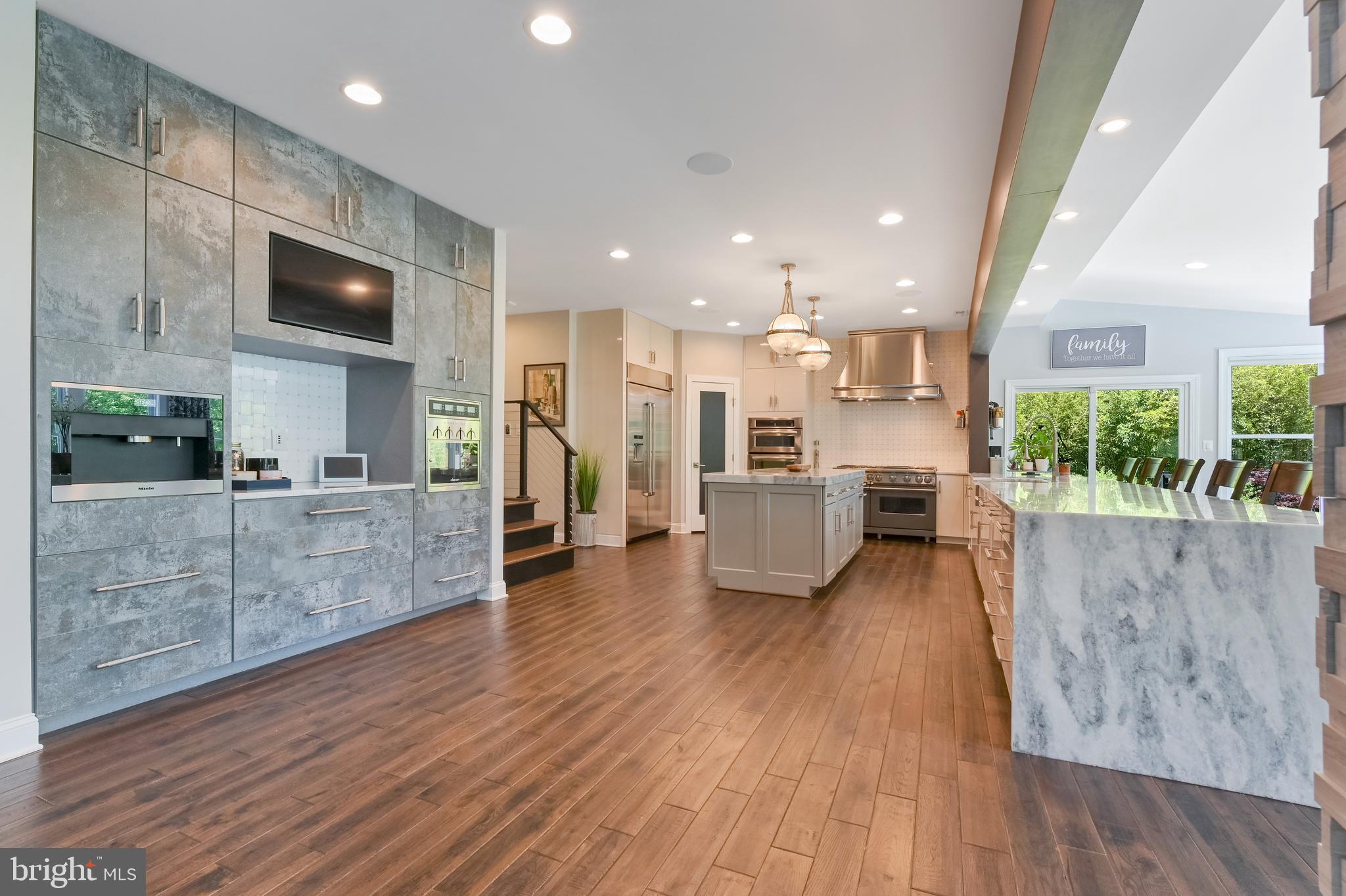 CROSS CREEK COMPASS POINTE - Residential