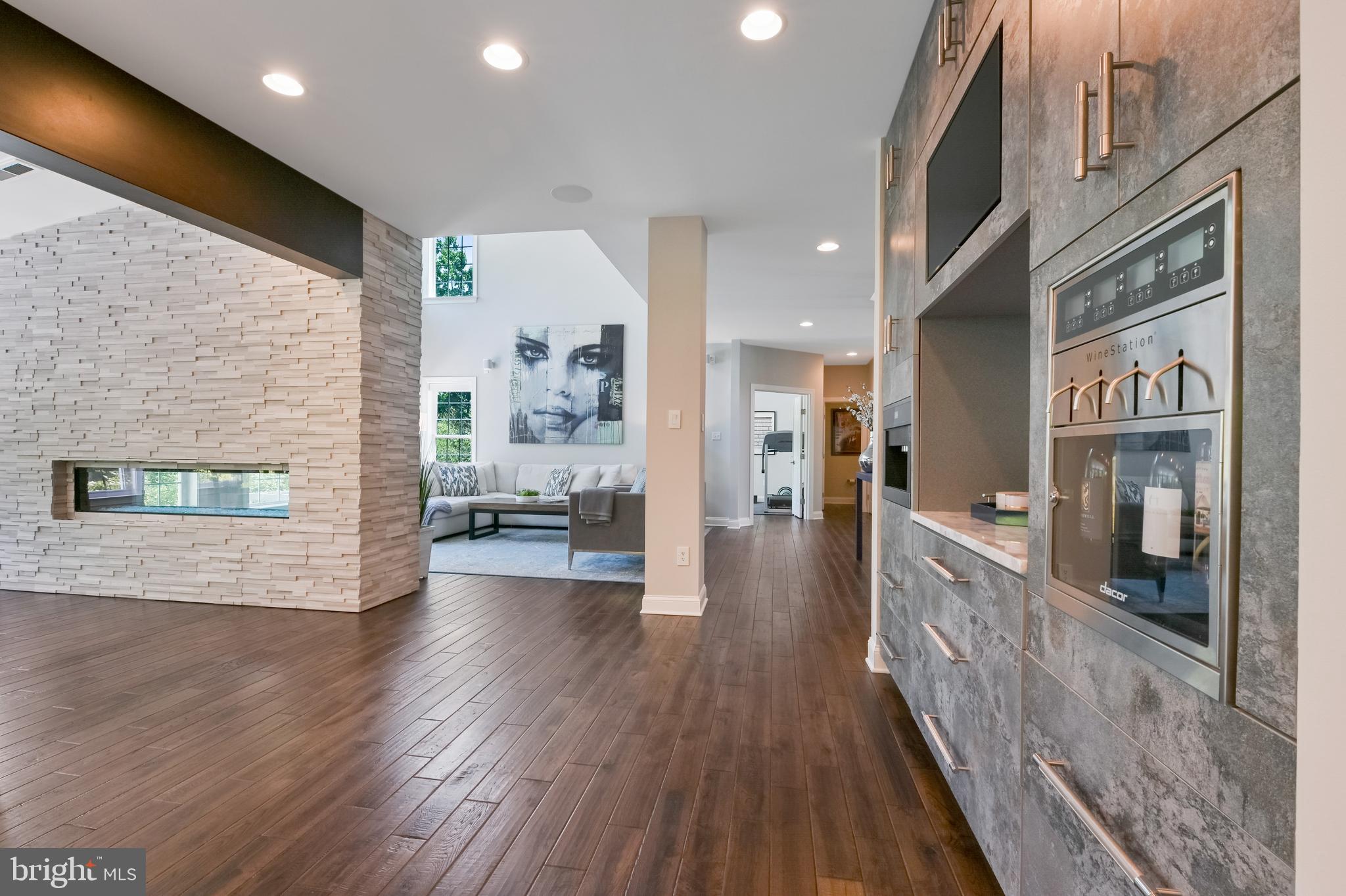 CROSS CREEK COMPASS POINTE - Residential