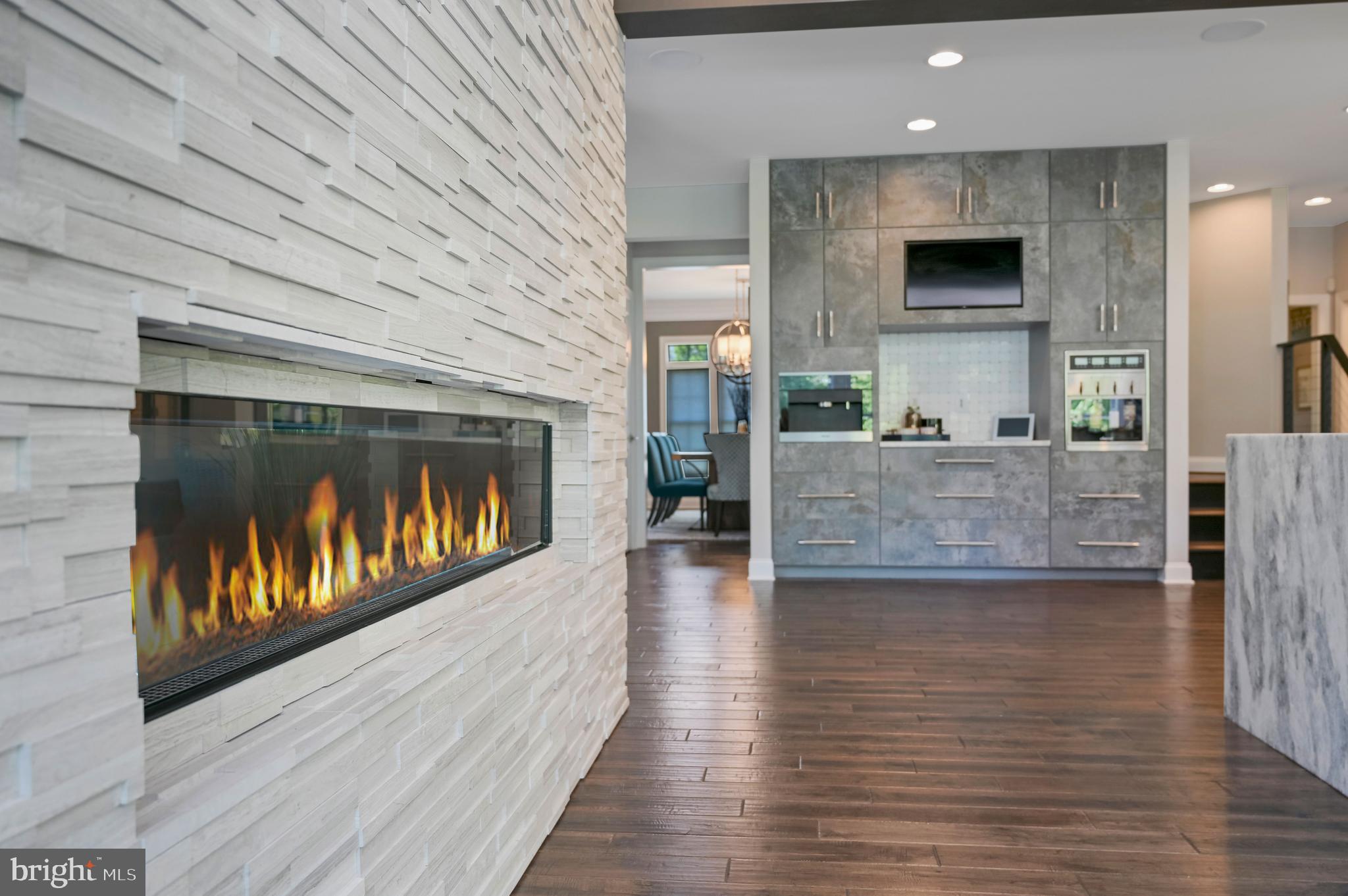 CROSS CREEK COMPASS POINTE - Residential