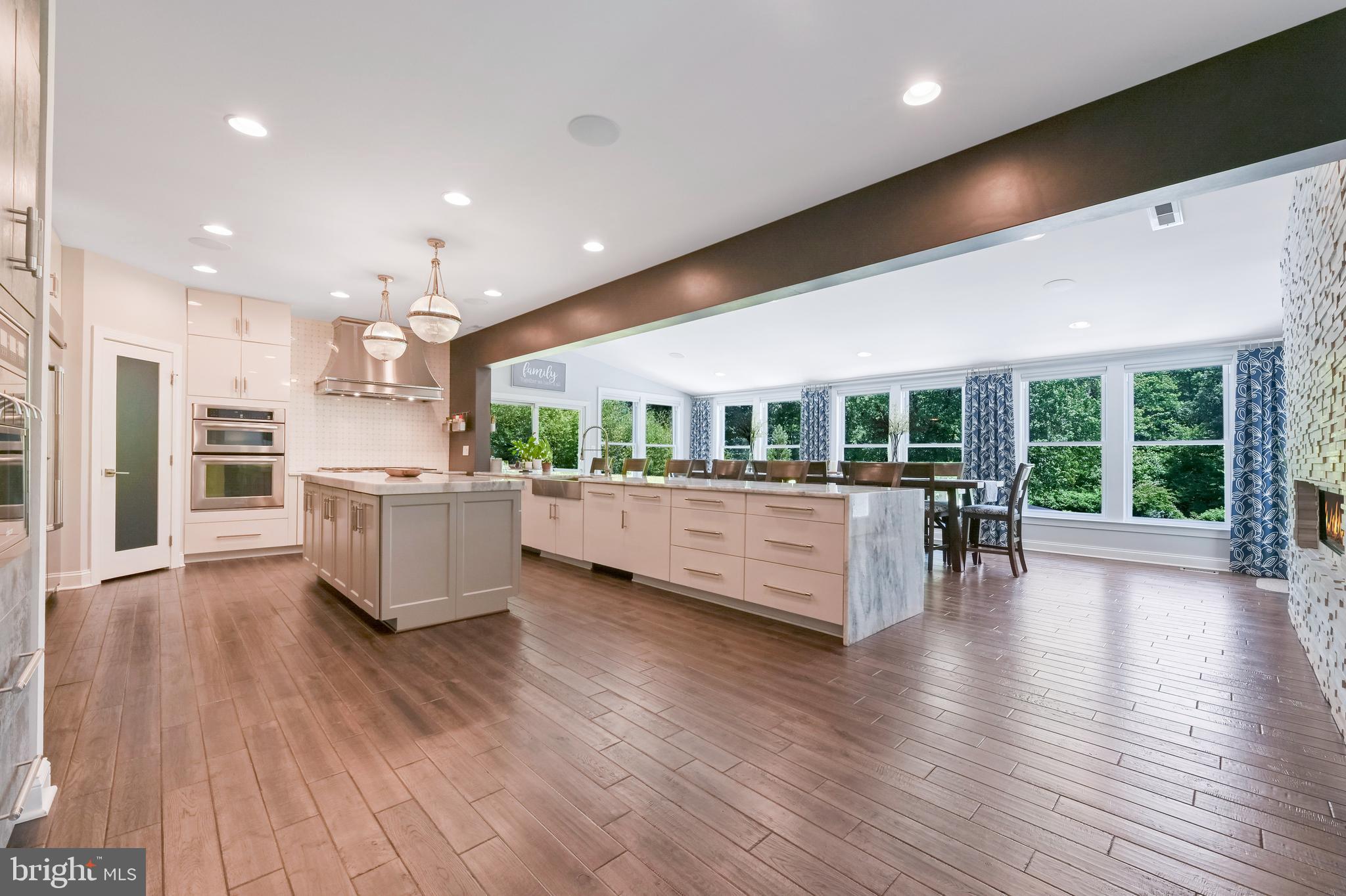 CROSS CREEK COMPASS POINTE - Residential