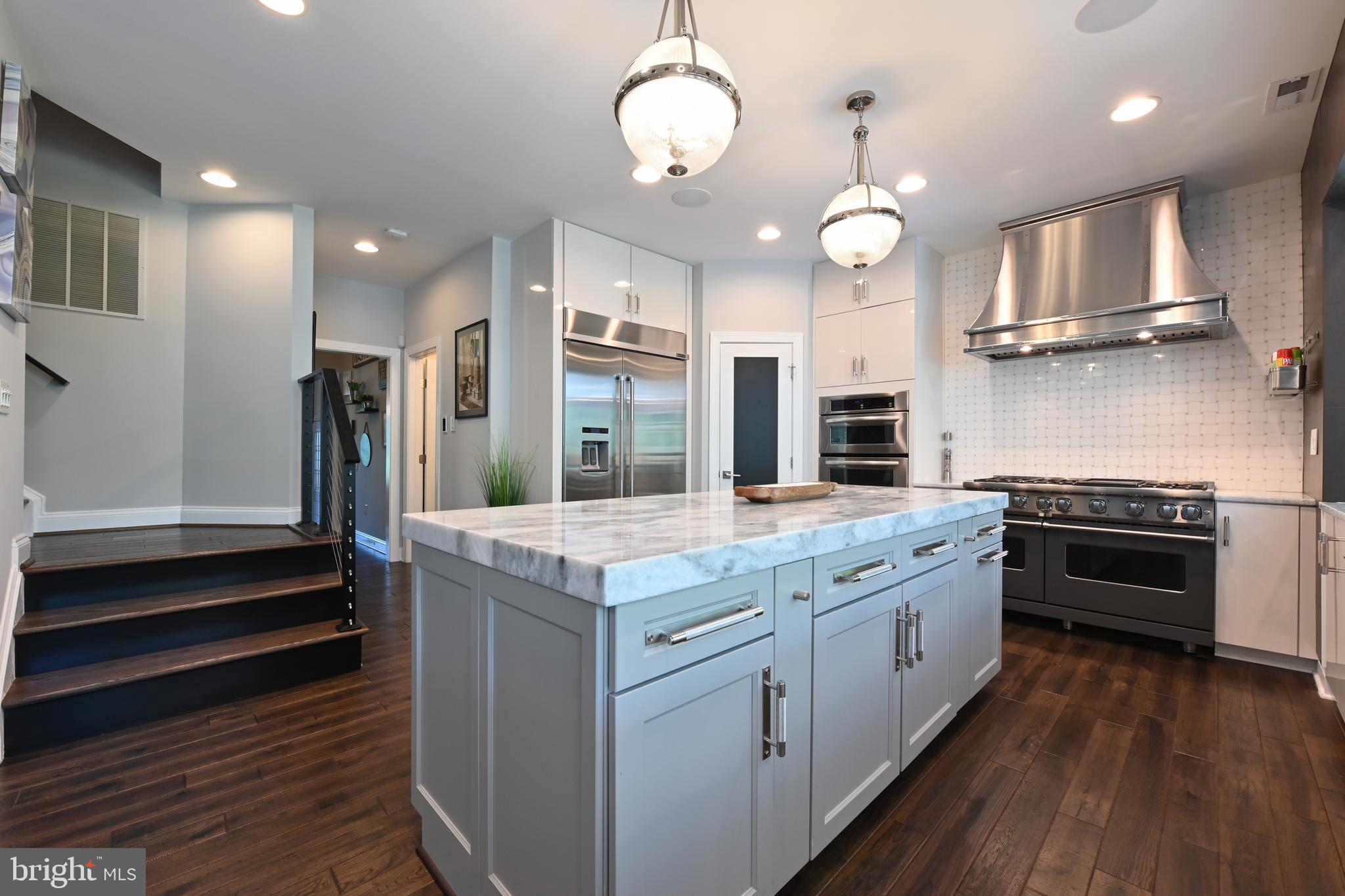 CROSS CREEK COMPASS POINTE - Residential