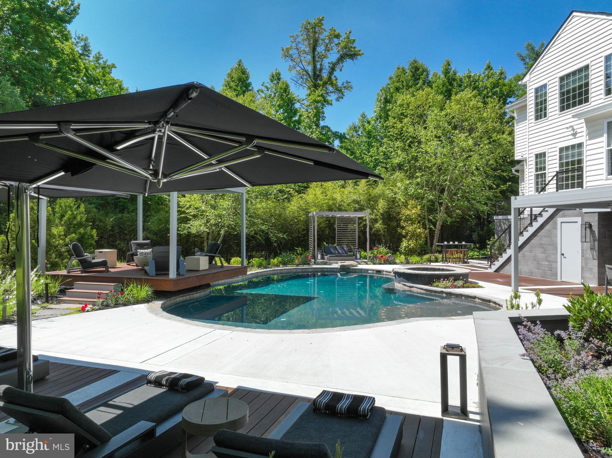 CROSS CREEK COMPASS POINTE - Residential