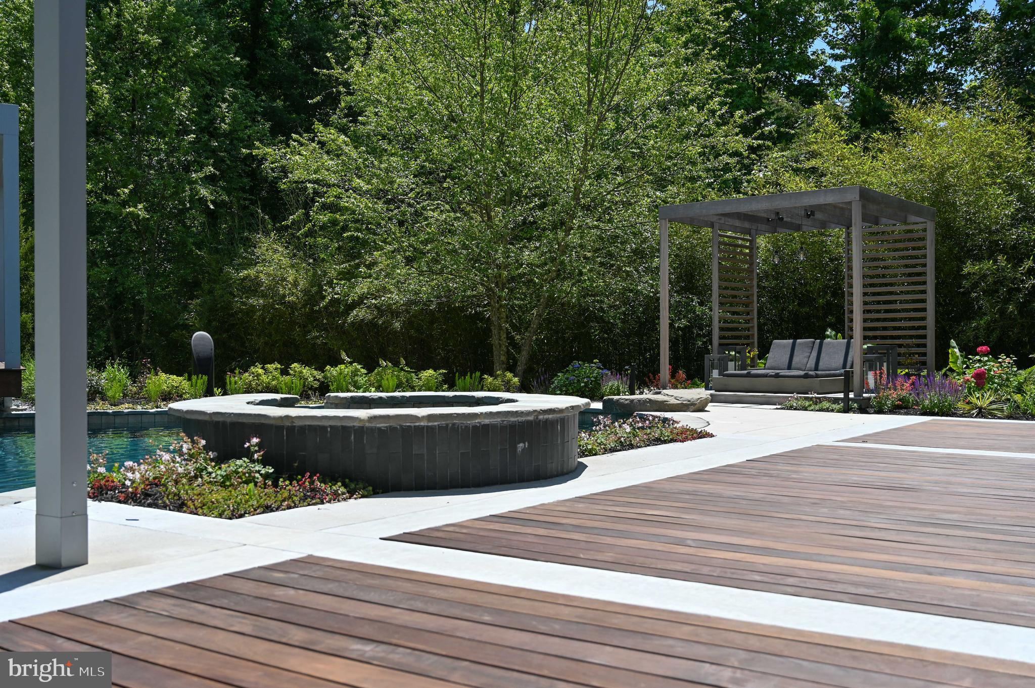 CROSS CREEK COMPASS POINTE - Residential