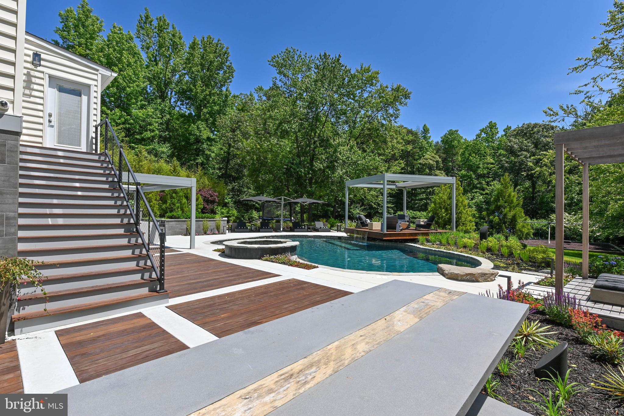 CROSS CREEK COMPASS POINTE - Residential