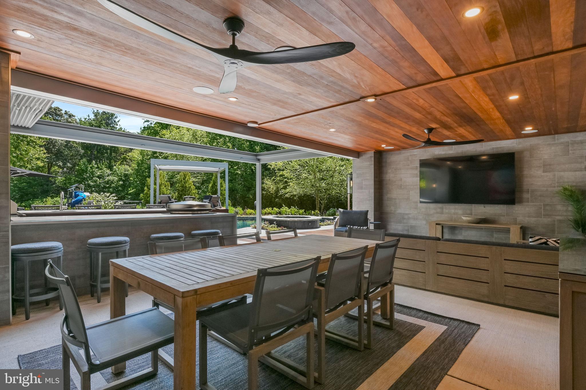 CROSS CREEK COMPASS POINTE - Residential