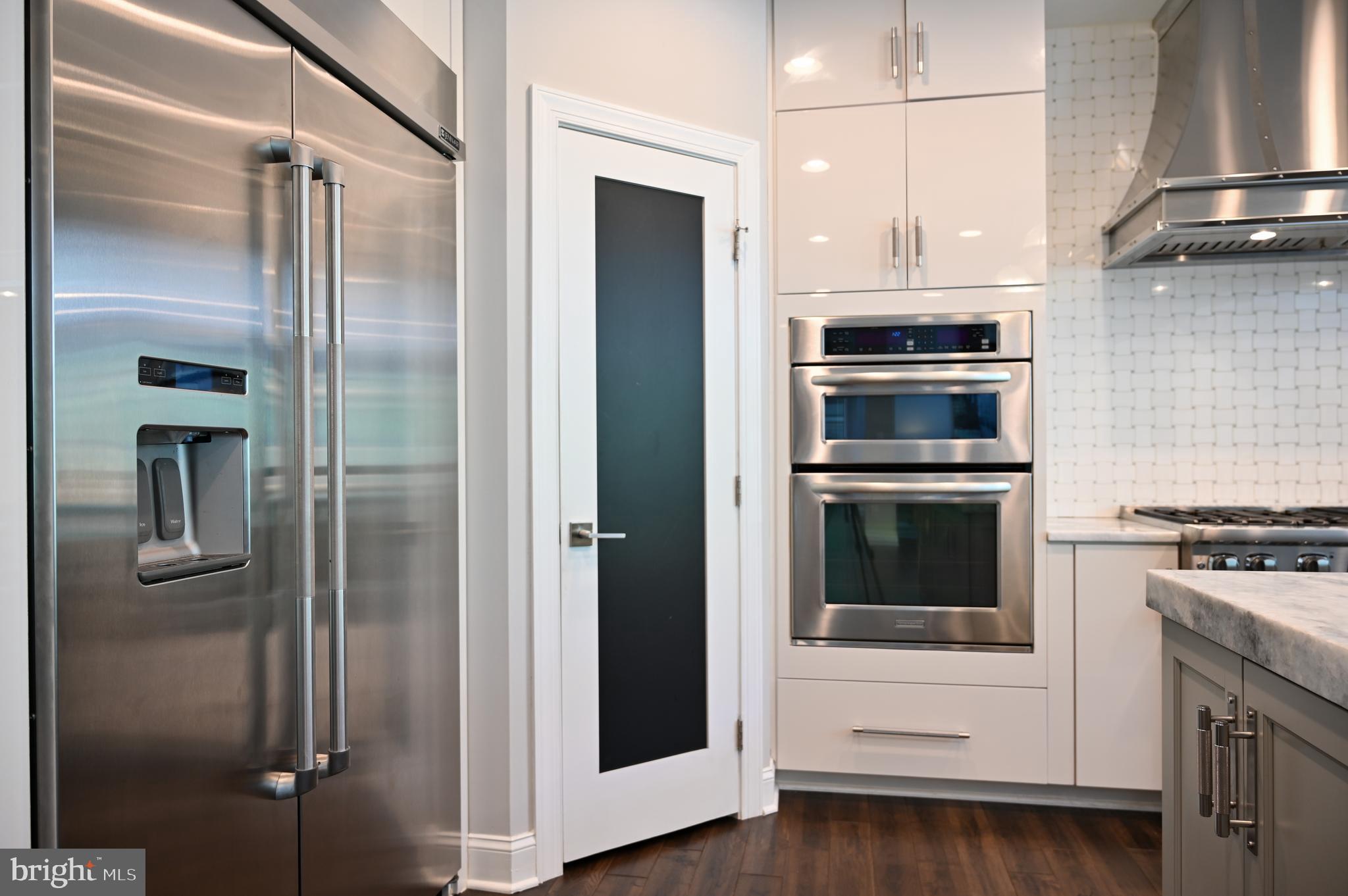 CROSS CREEK COMPASS POINTE - Residential