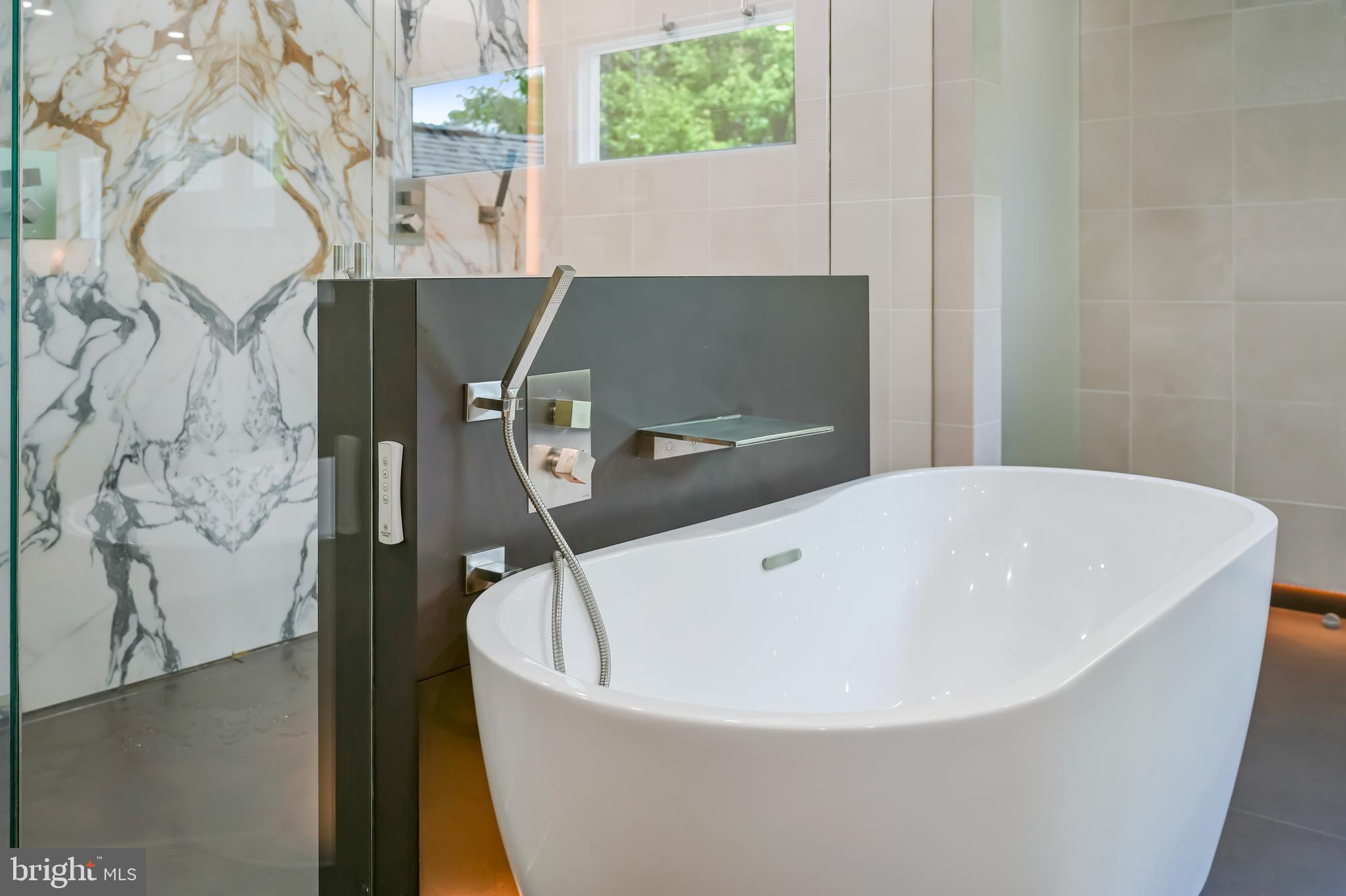 CROSS CREEK COMPASS POINTE - Residential