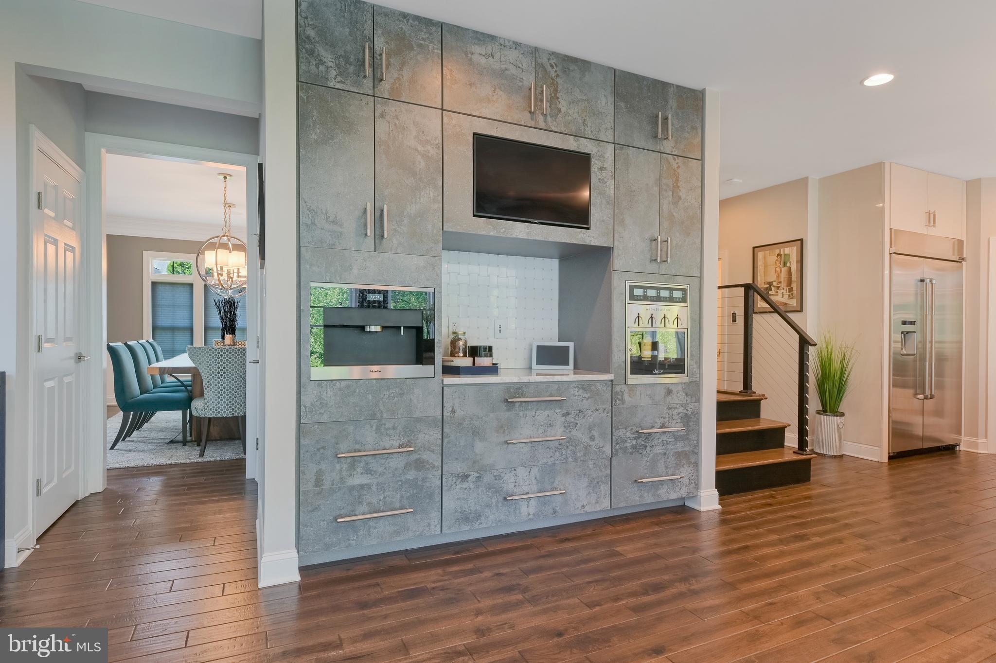 CROSS CREEK COMPASS POINTE - Residential