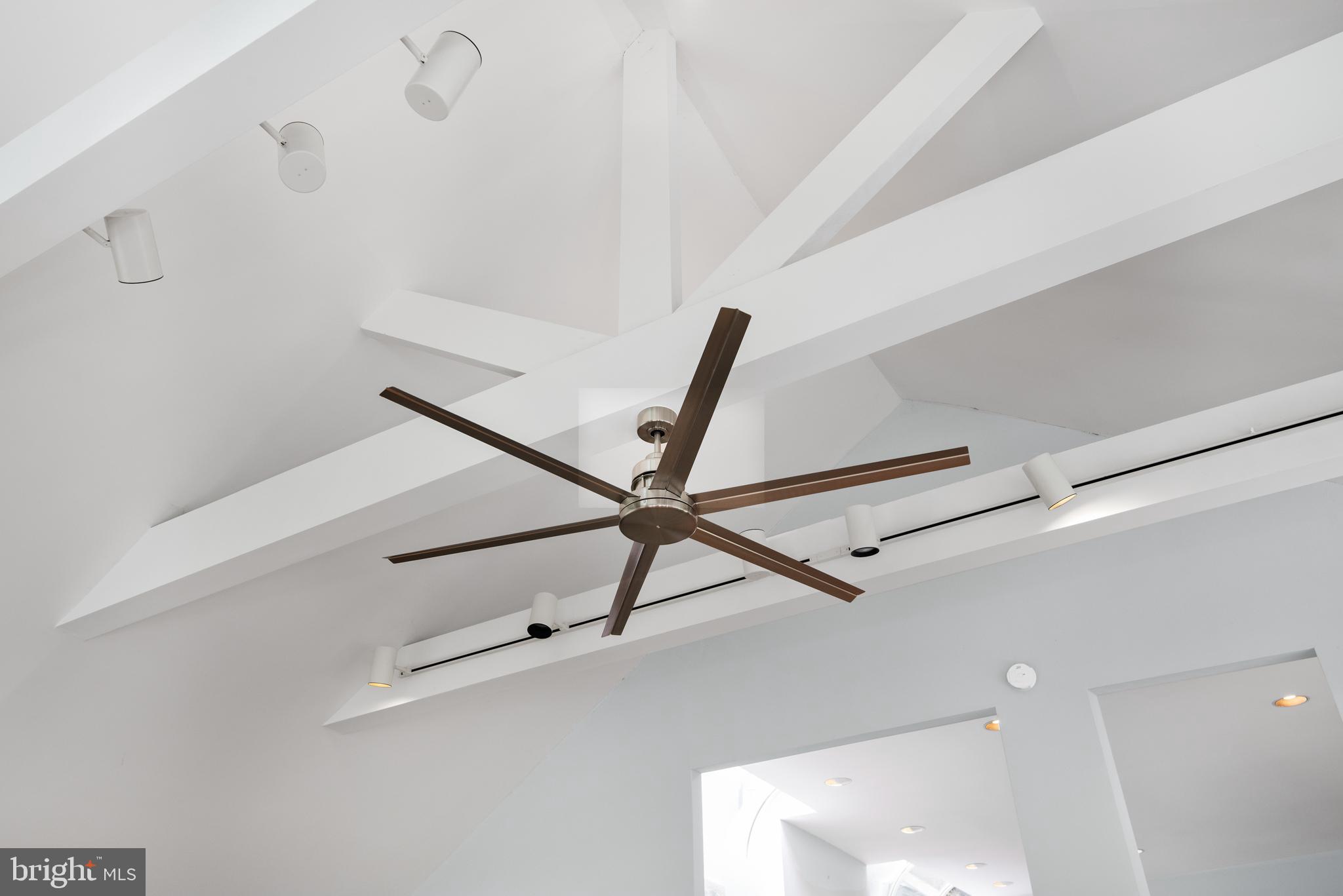 ANNAPOLIS COVE - Residential