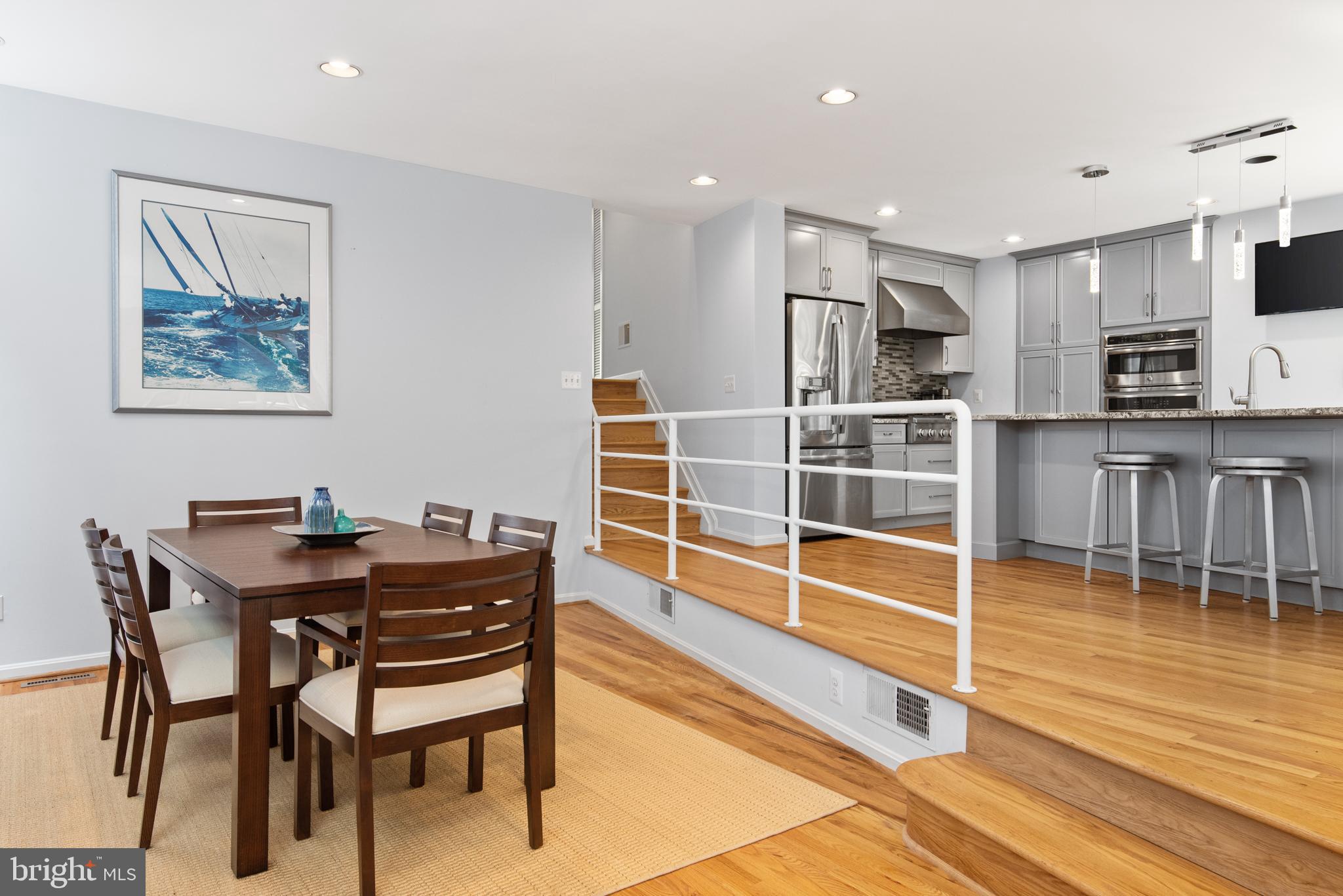 ANNAPOLIS COVE - Residential