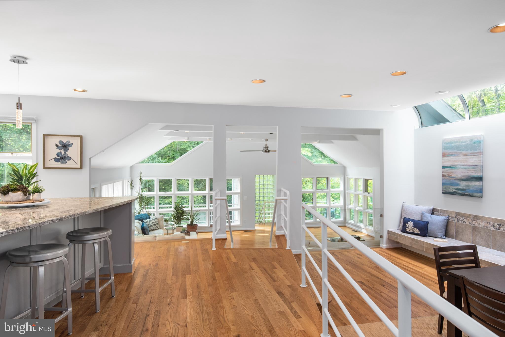 ANNAPOLIS COVE - Residential