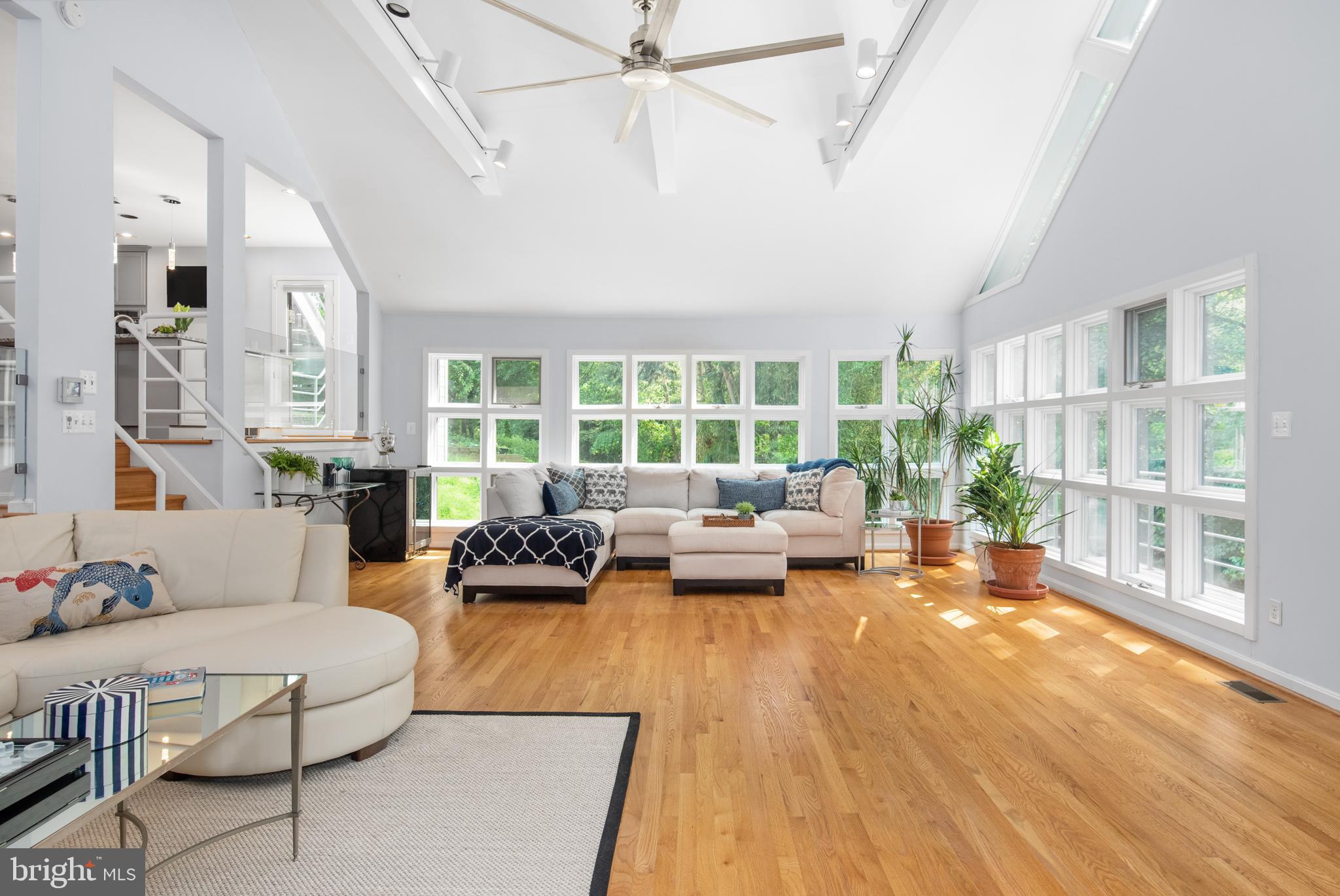 ANNAPOLIS COVE - Residential